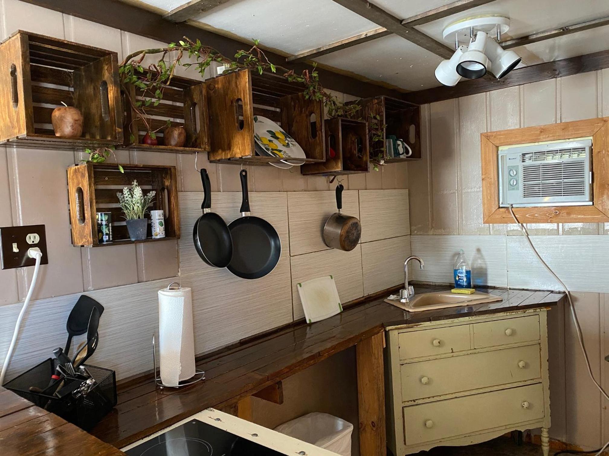 Cabin with kitchenette King photo 3