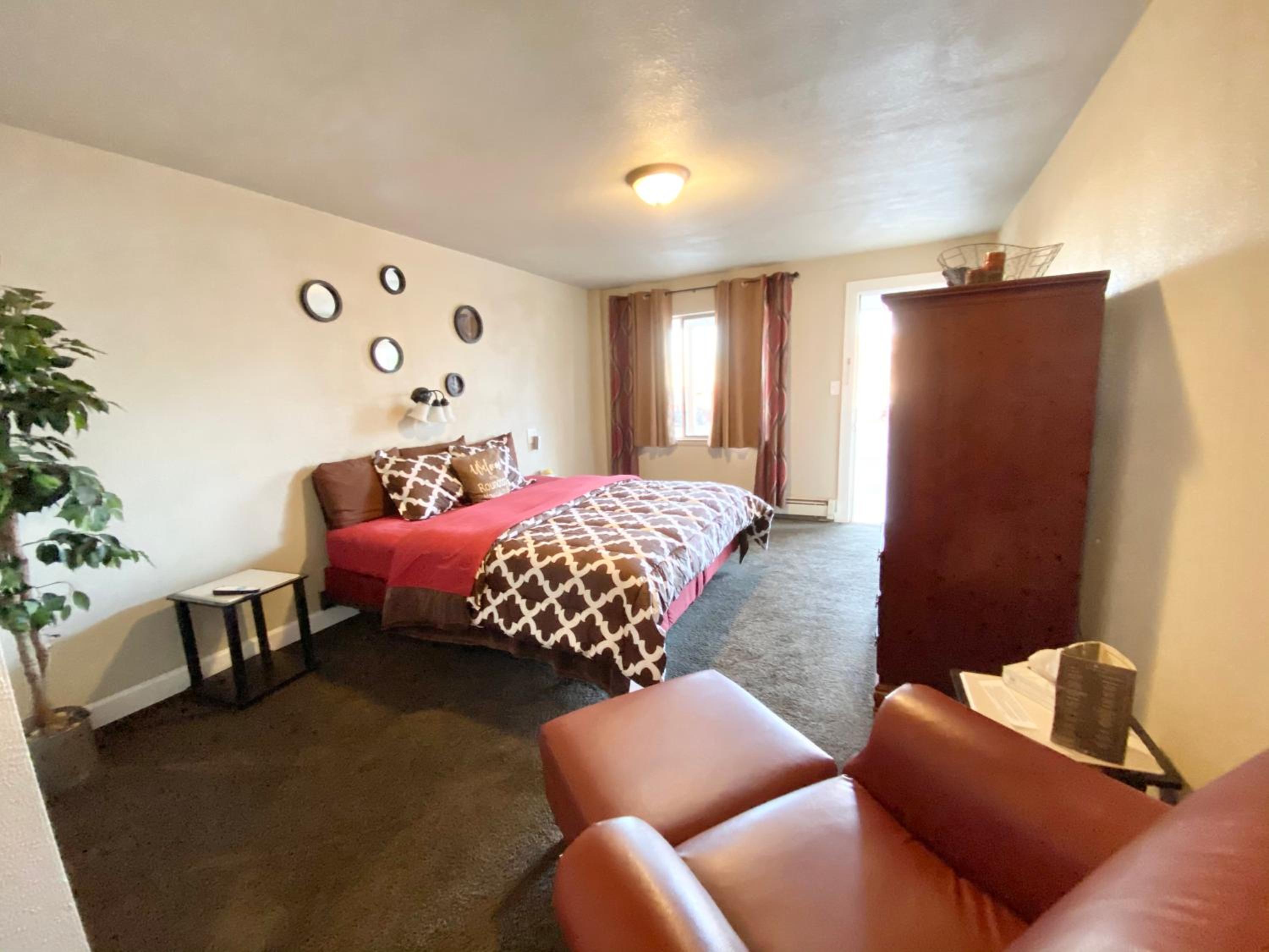 King Room - Disability Access photo 3