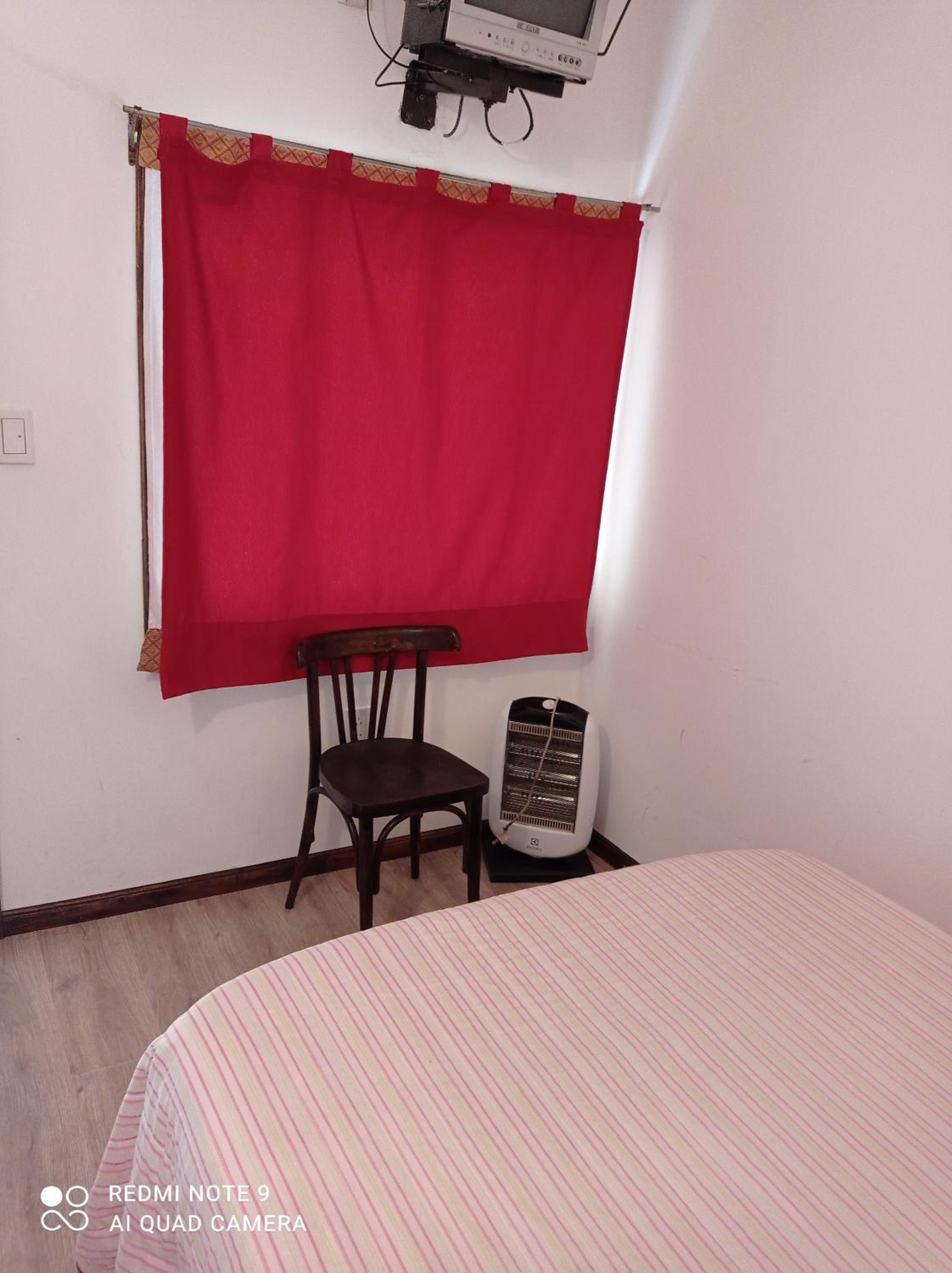 Single Room with Private Bathroom photo 1