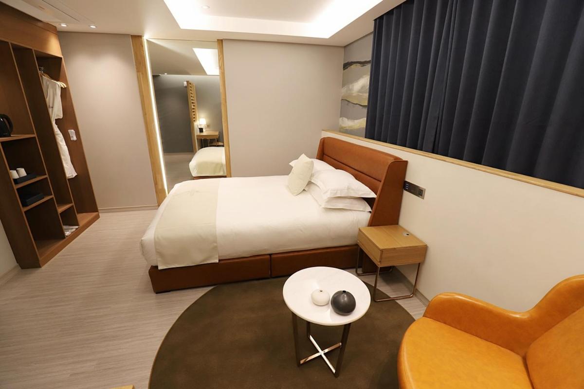 Deluxe Double Room - Photo 1