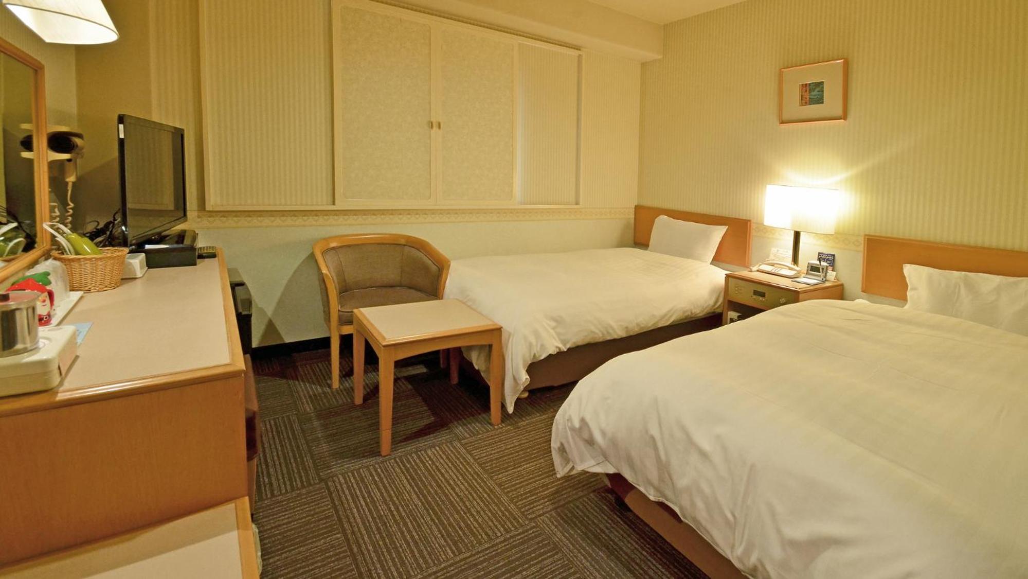 Twin Room - Photo 1