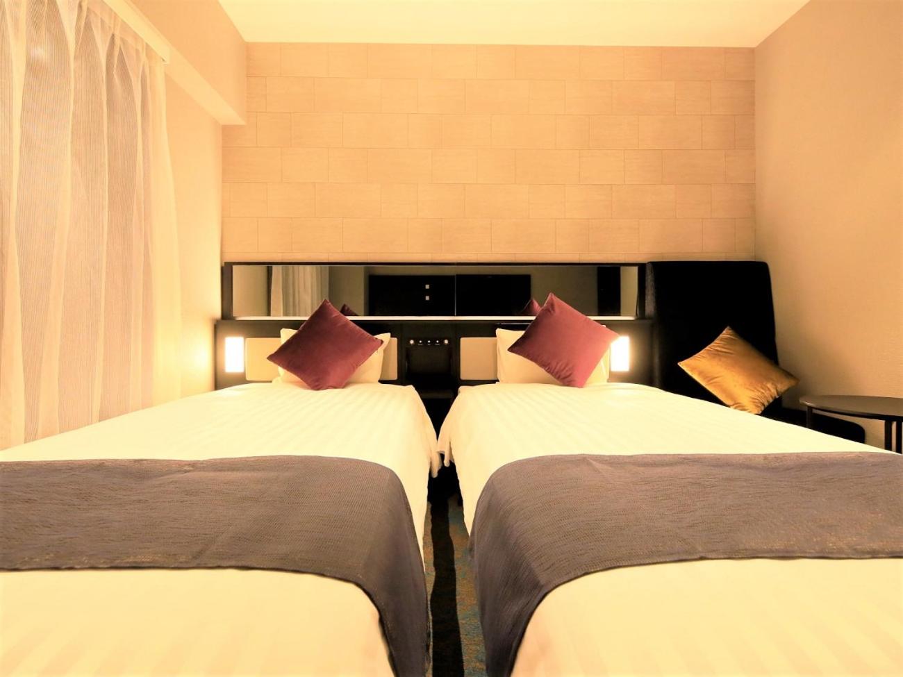 Standard Twin Room - Photo 5