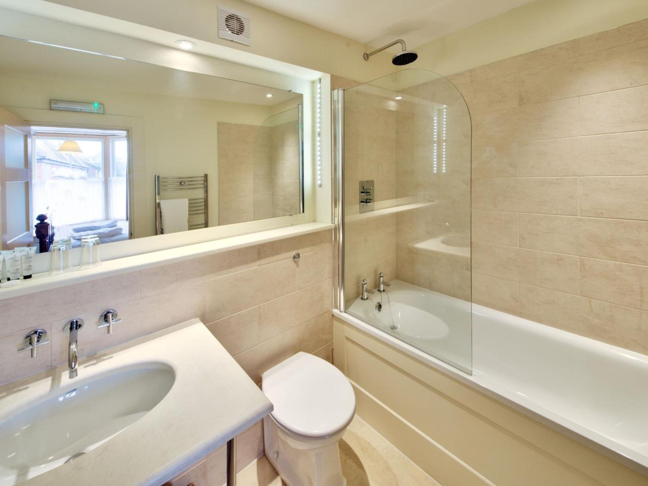 Twin Room with Shower photo 2