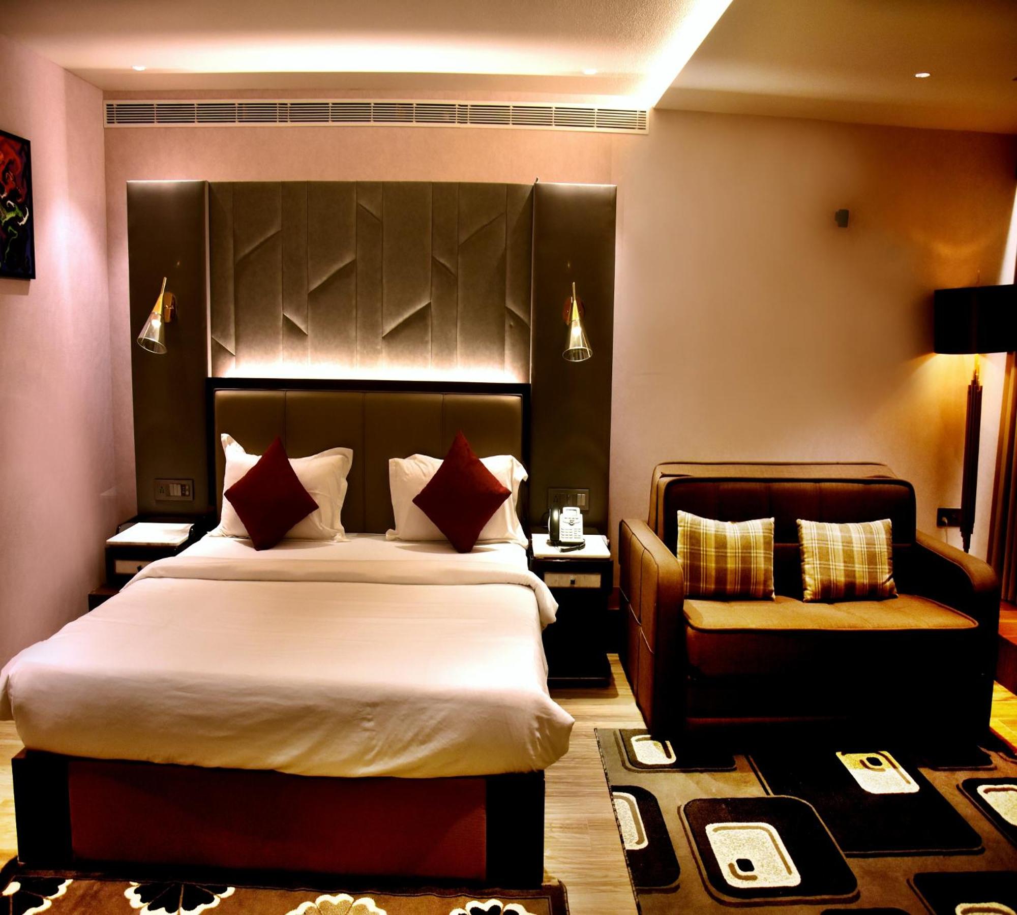 Deluxe King Room