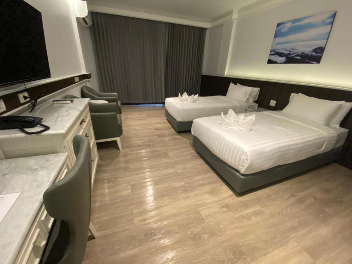Deluxe Twin Room - Photo 3