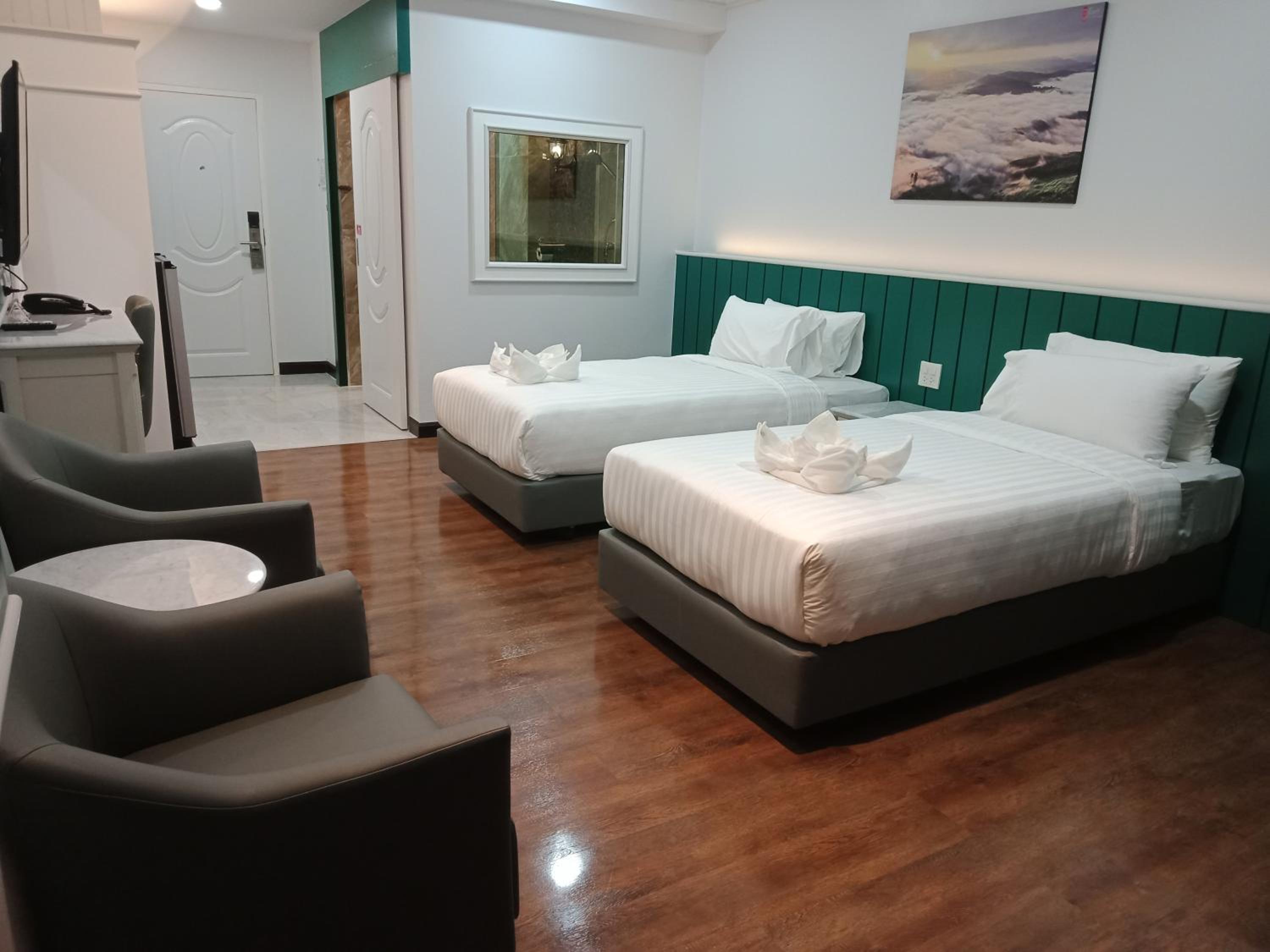Deluxe Twin Room - Photo 4