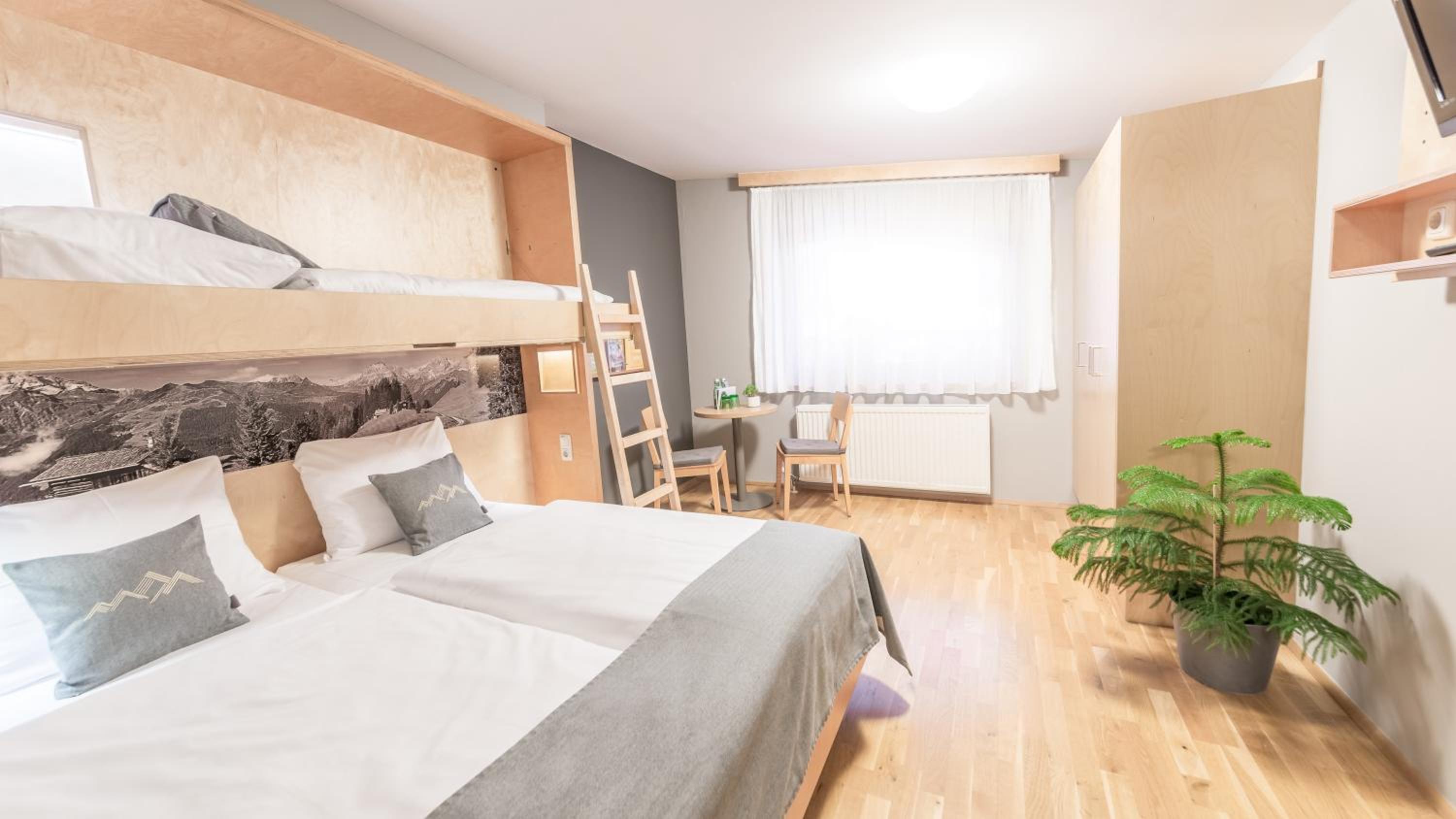 Triple Room