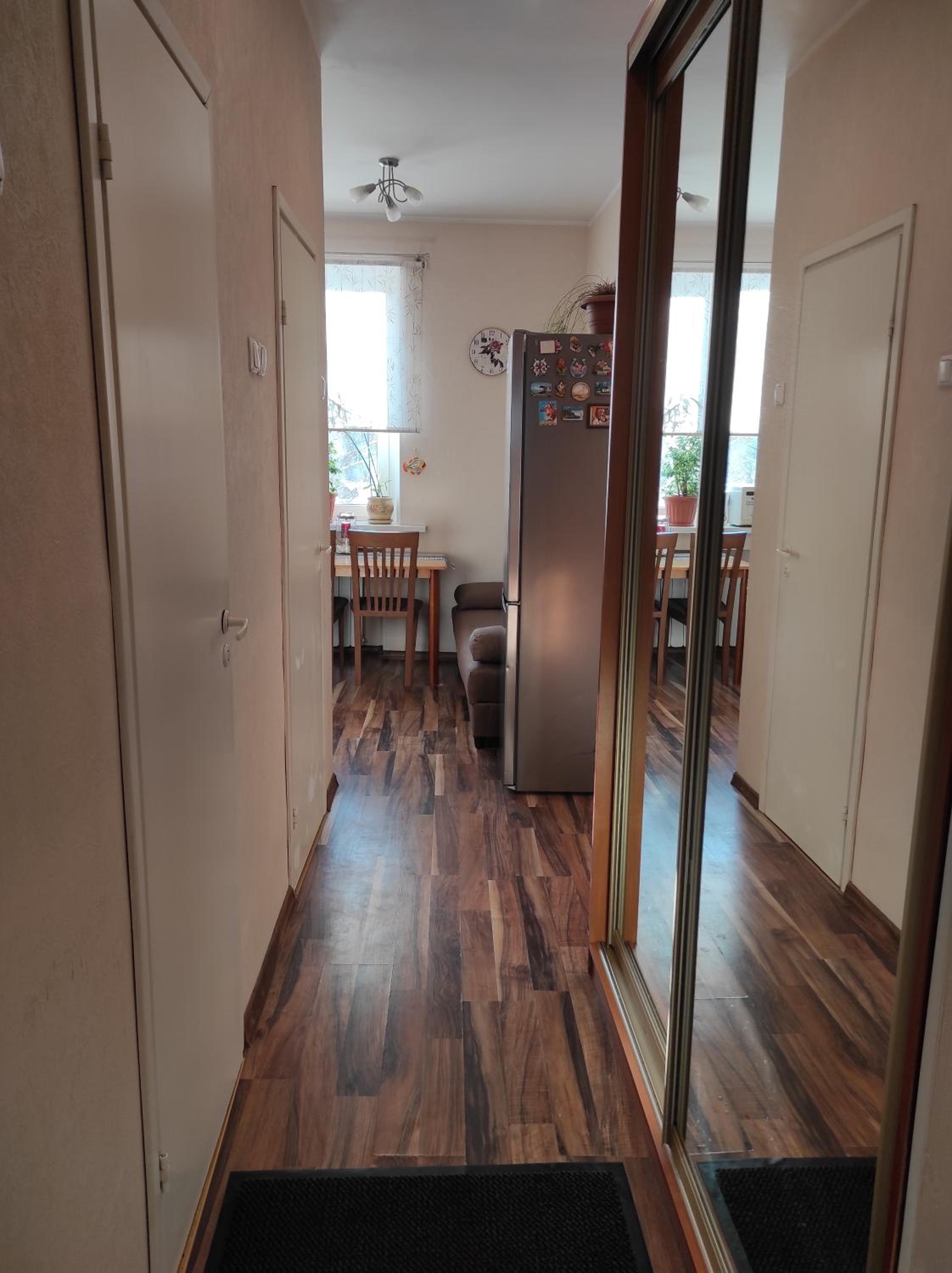One-Bedroom Apartment - Photo 8