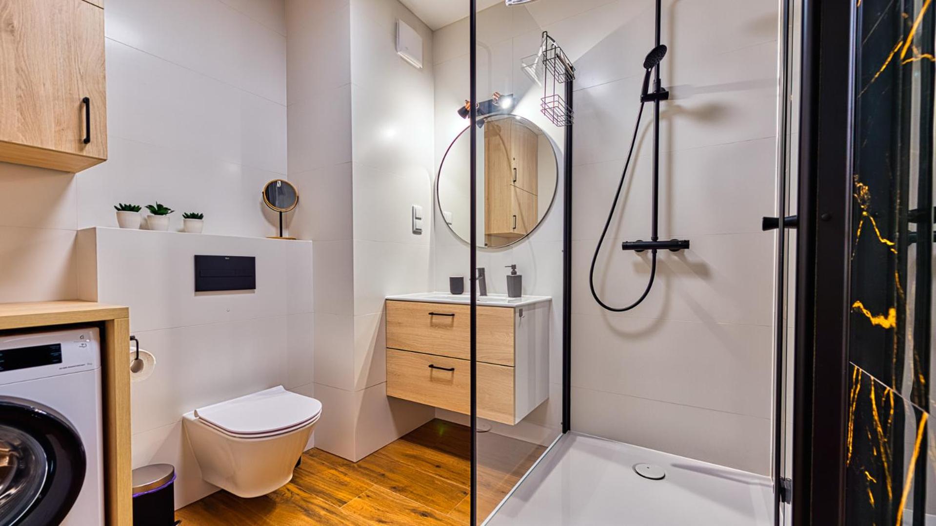 One-Bedroom Apartment - Photo 9