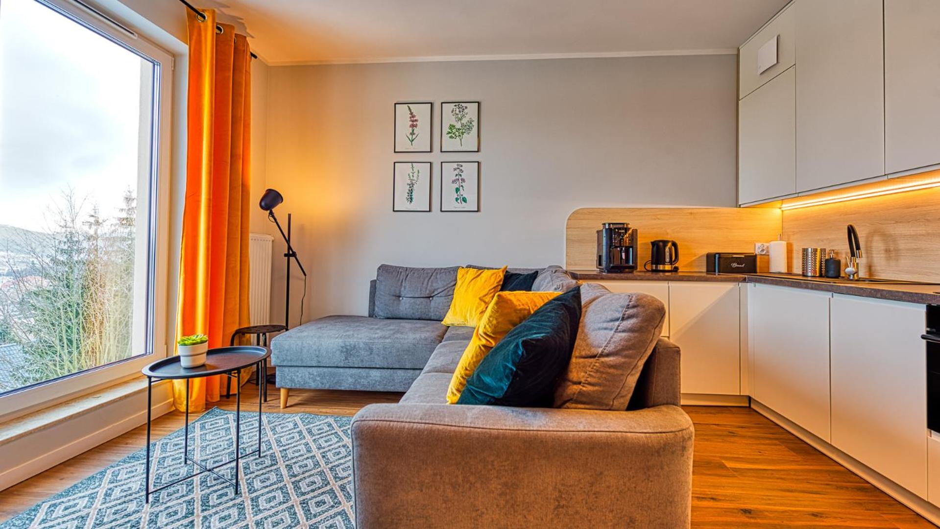 One-Bedroom Apartment - Photo 15