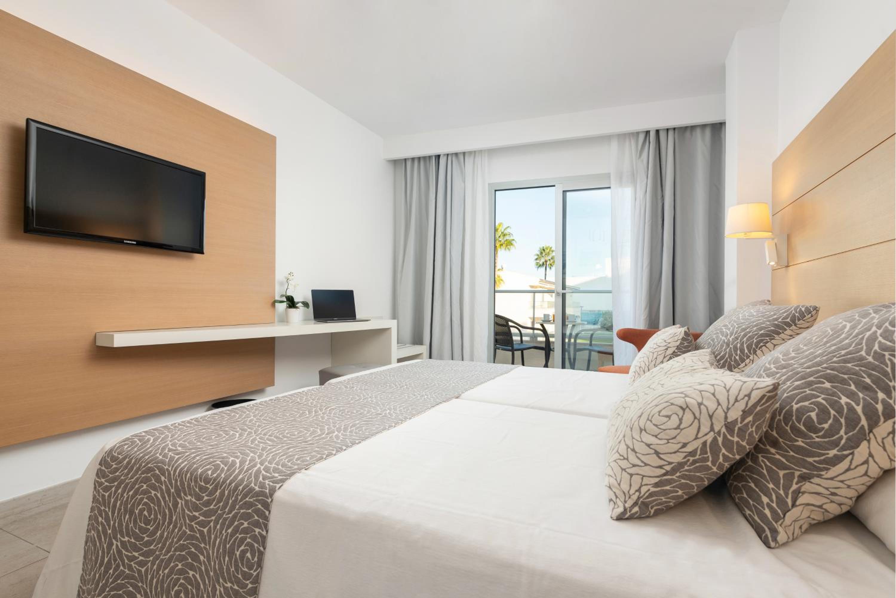 Habitación Doble o Twin con Vista a la Ciudad