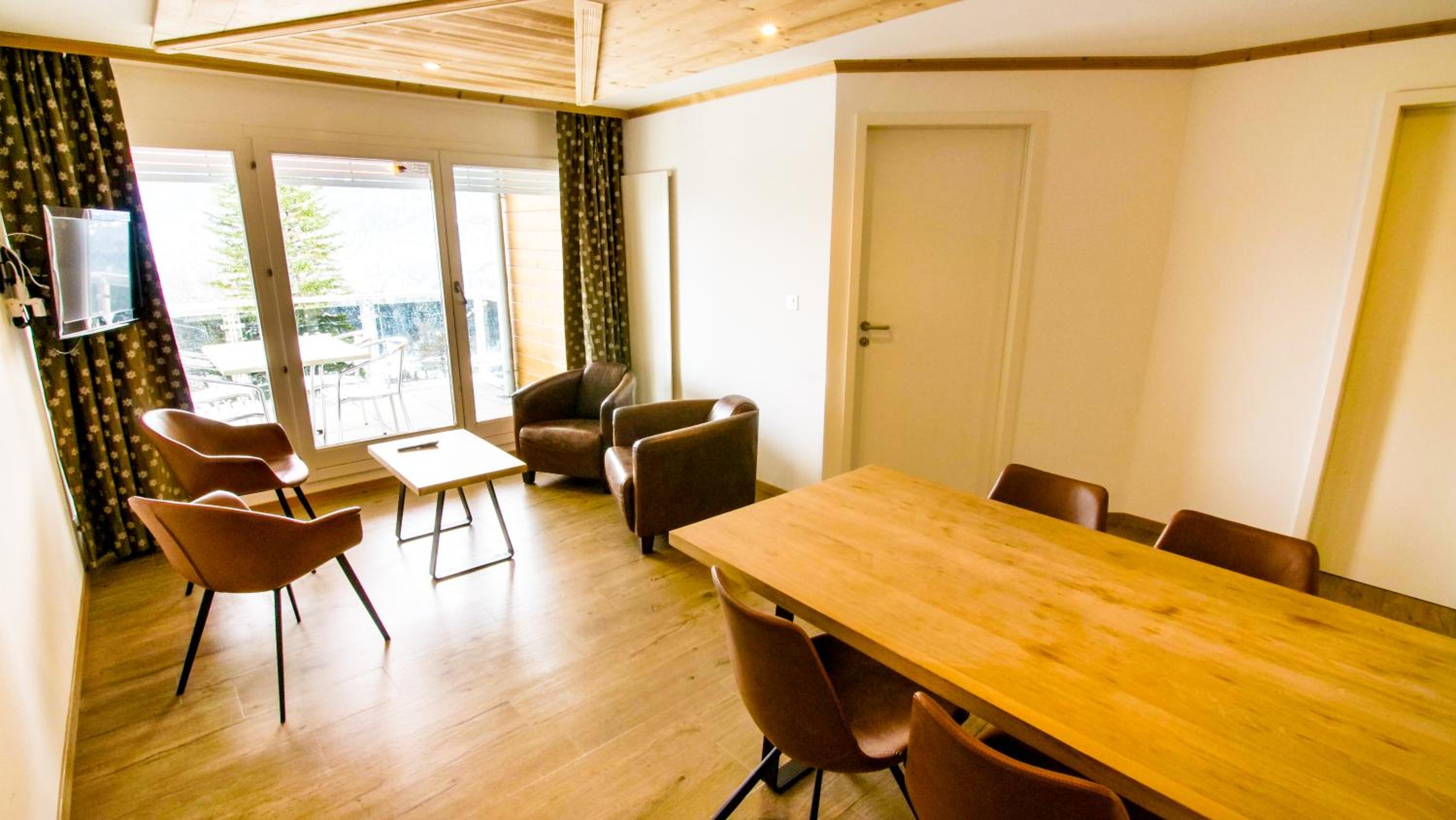 Two-Bedroom Apartment - Annex - Photo 7