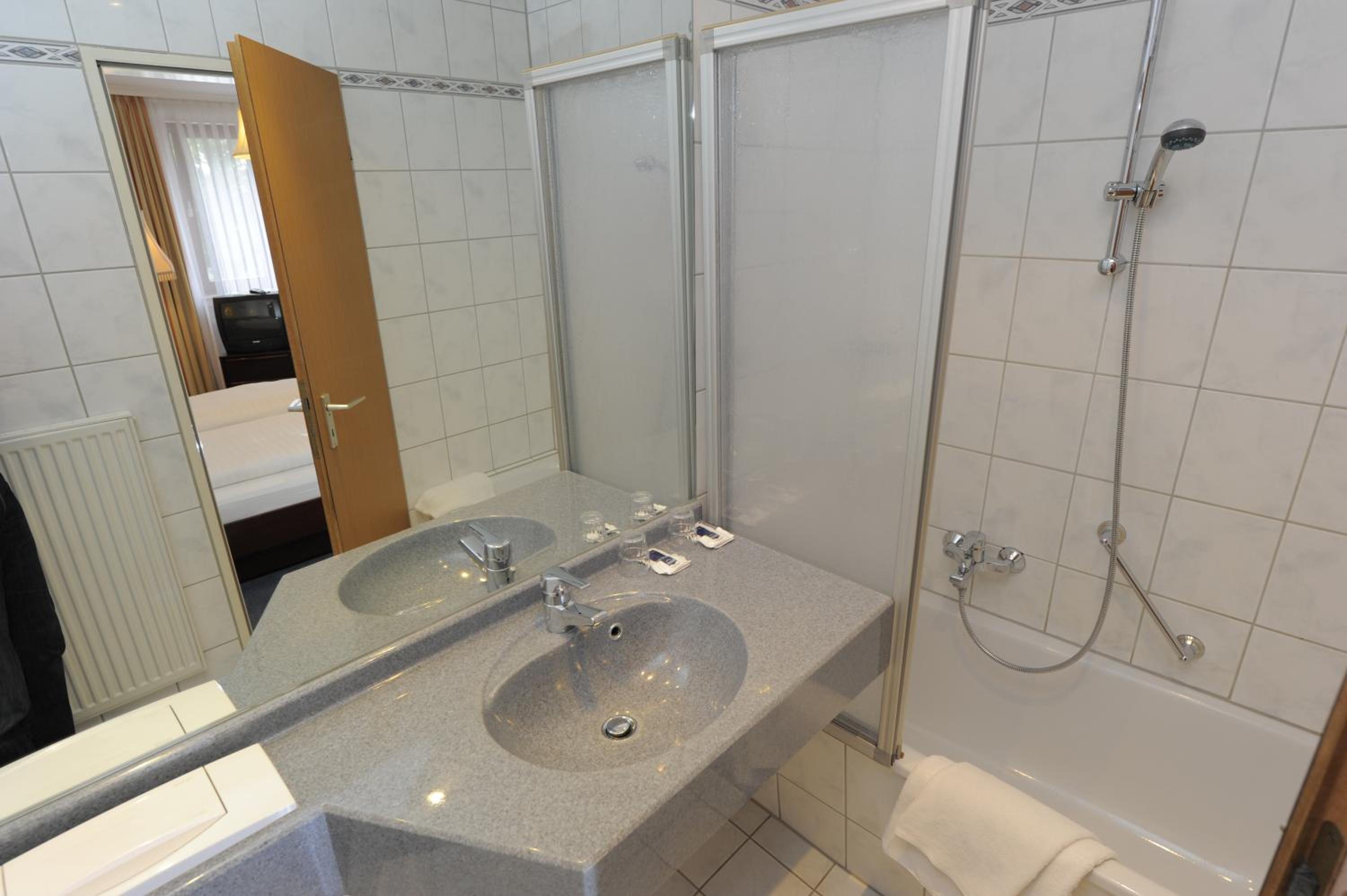 Deluxe Double Room - Photo 4