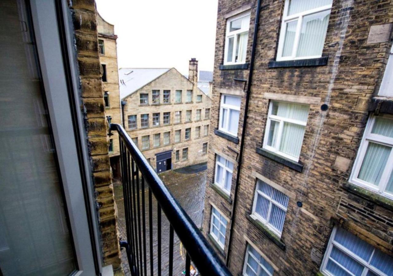 One-Bedroom Apartment - Photo 11
