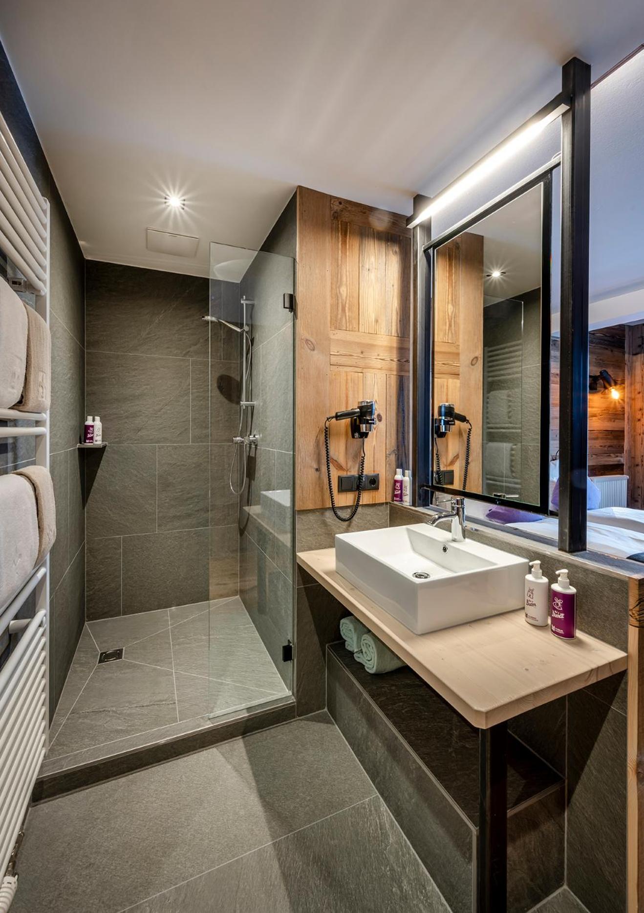 Double Room with Balcony photo 3