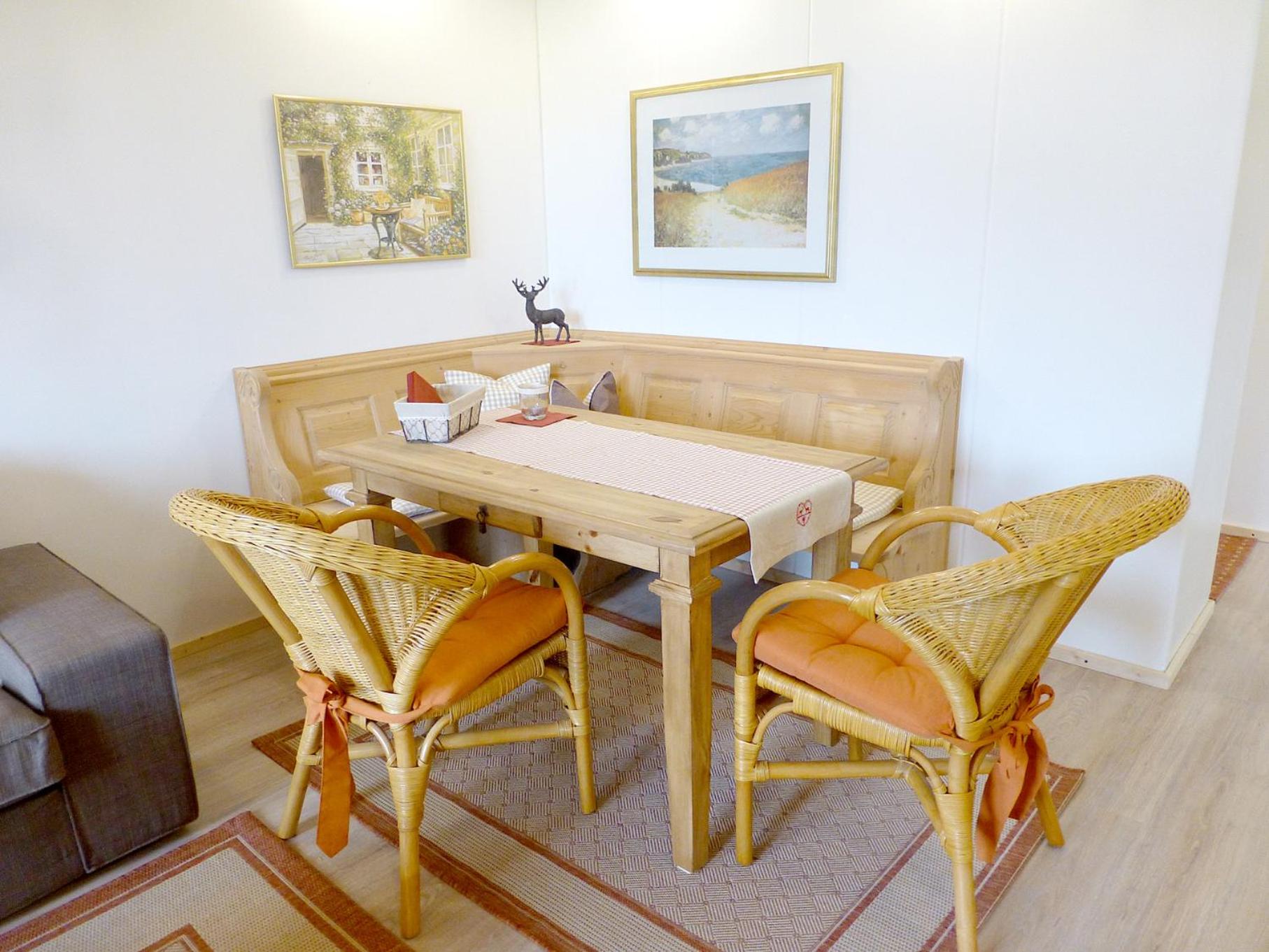 Apartment photo 2