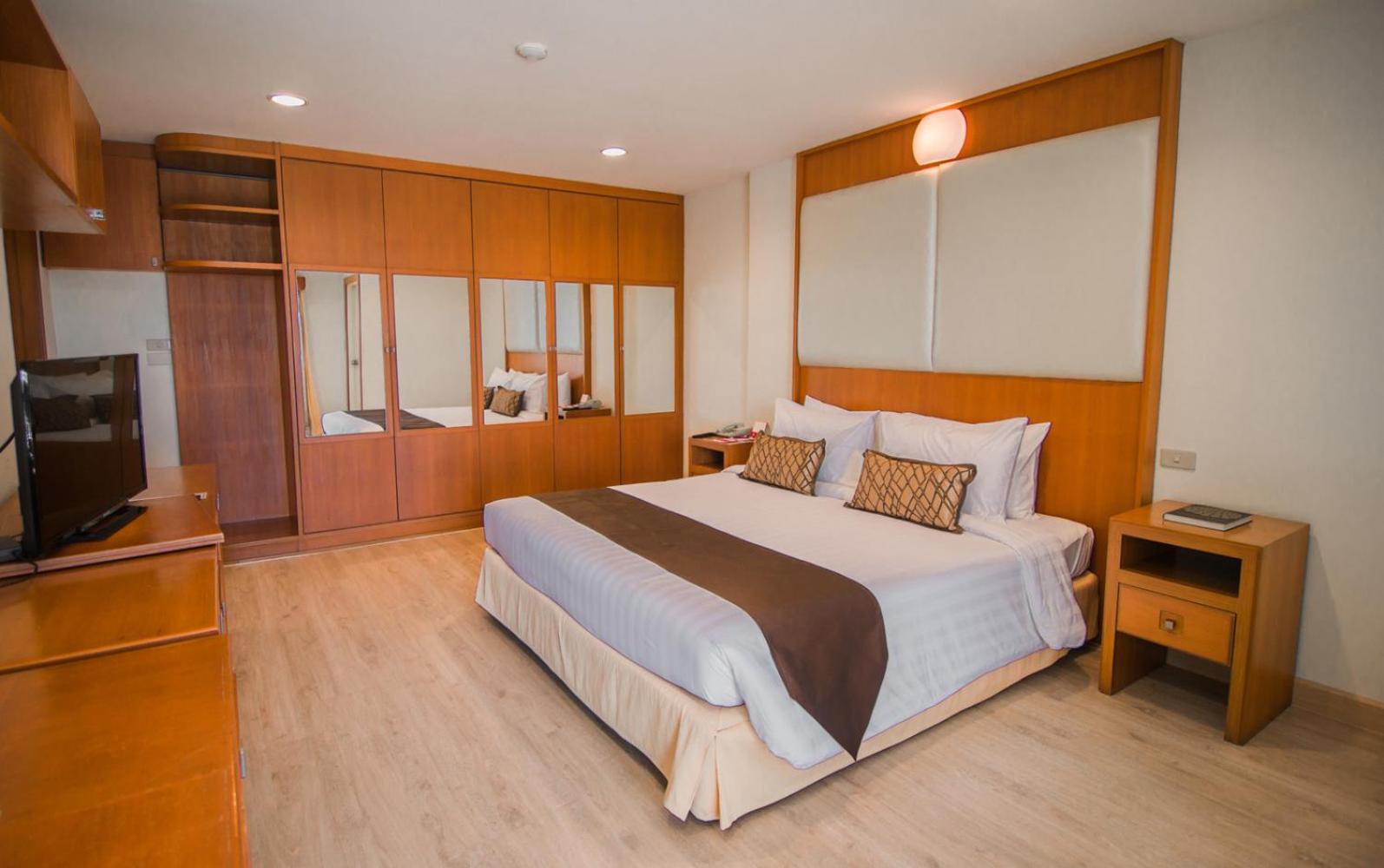 Suite with Balcony photo 1