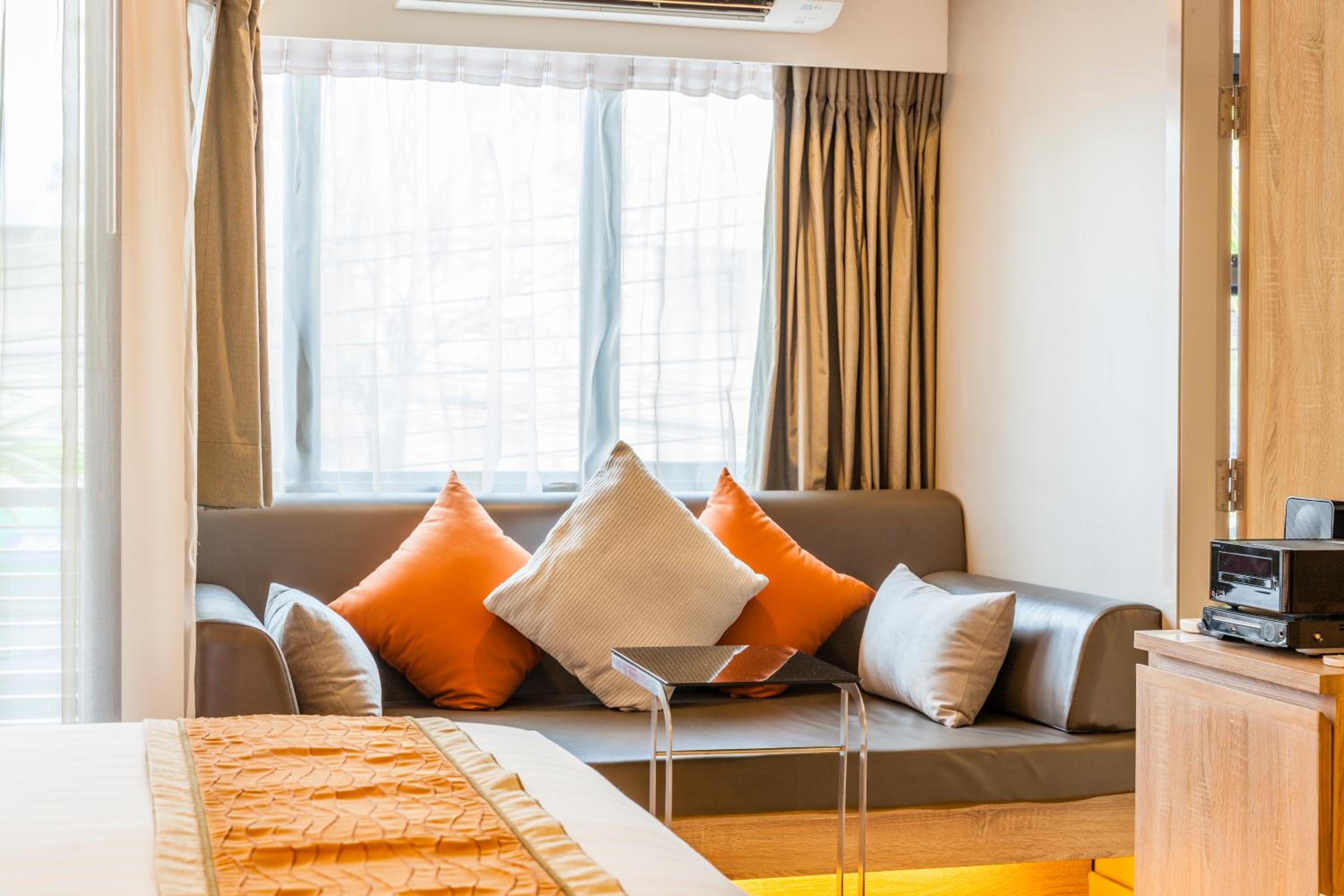 Deluxe Double Room with Bath photo 2
