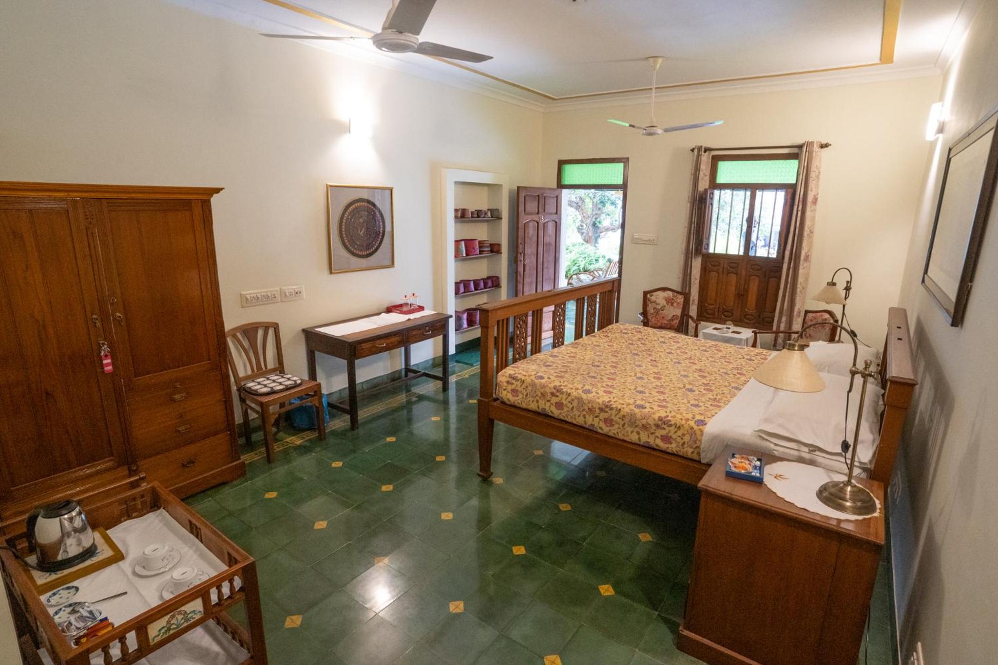 Deluxe Queen Room - Photo 4