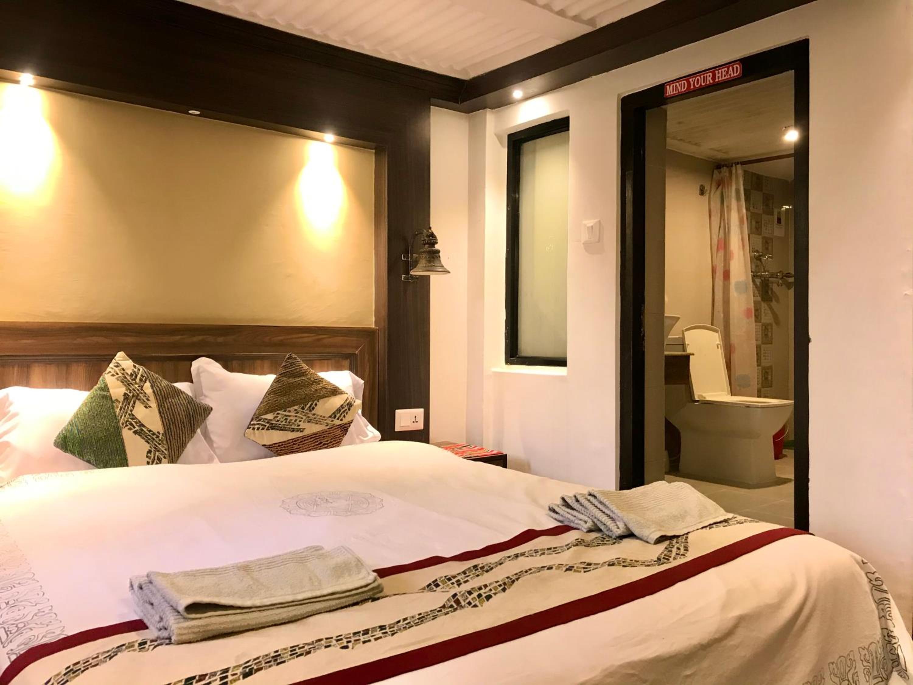 Deluxe King Suite