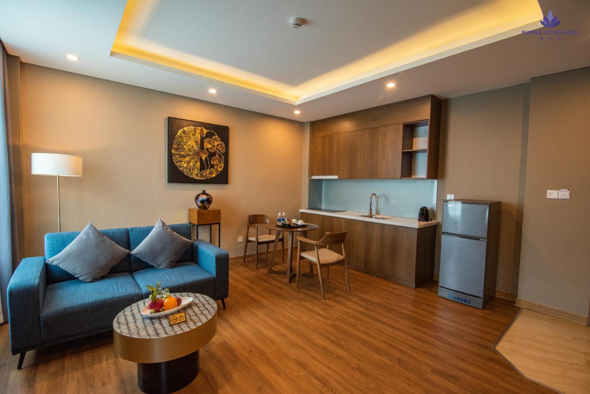 One-Bedroom Apartment - Photo 7