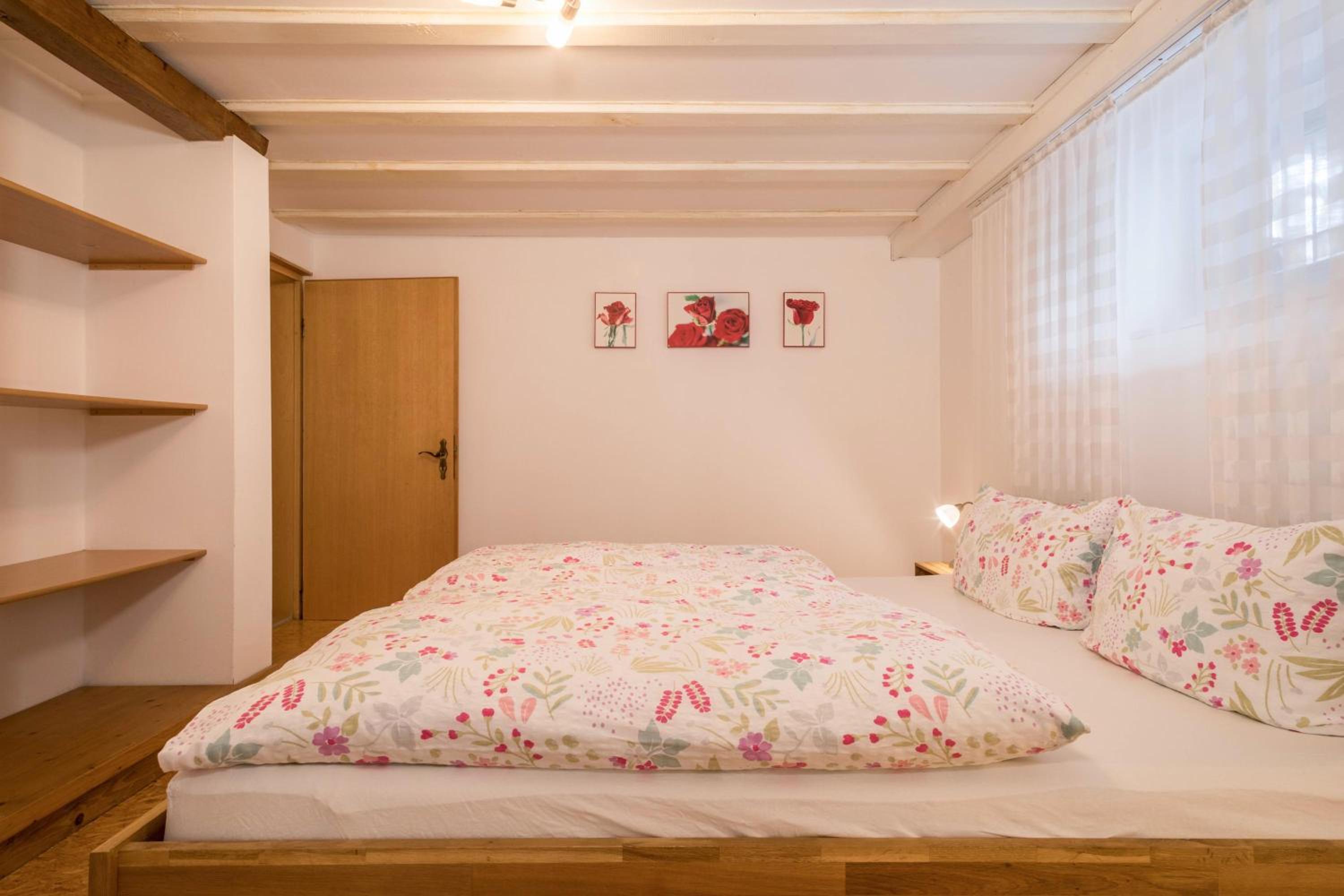 One-Bedroom Apartment with Garden View photo 2