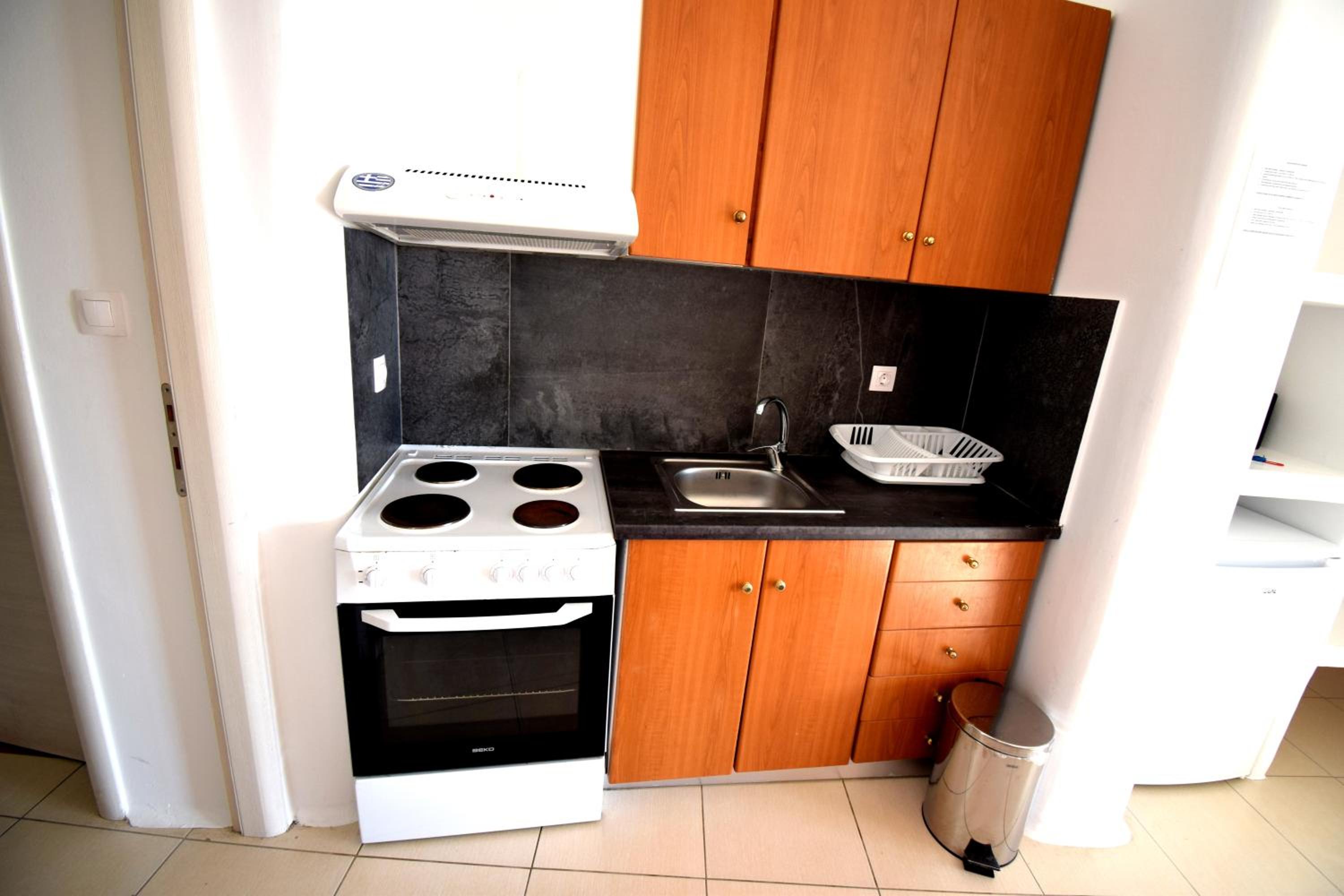 Two-Bedroom Apartment - Photo 2
