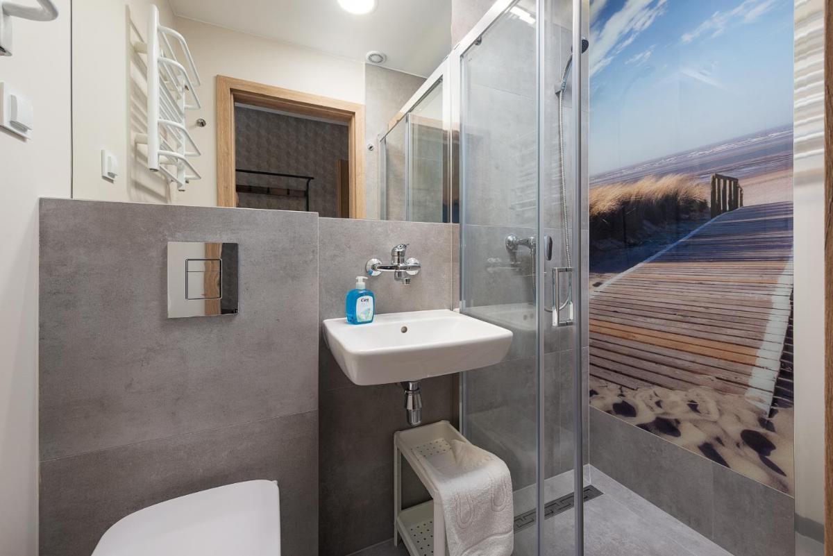Double Room with Balcony (2 Adults + 1 Child) photo 2