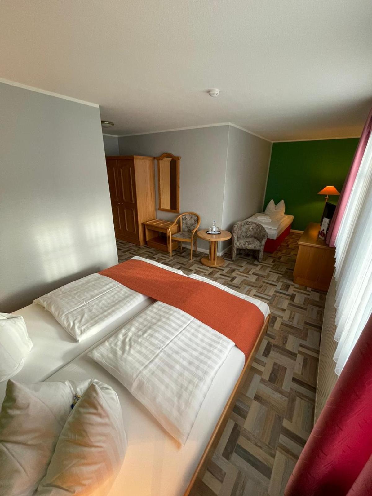 Triple Room photo 3