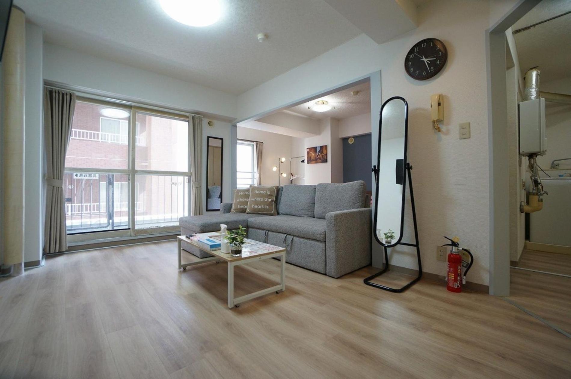 One-Bedroom Apartment - Photo 1
