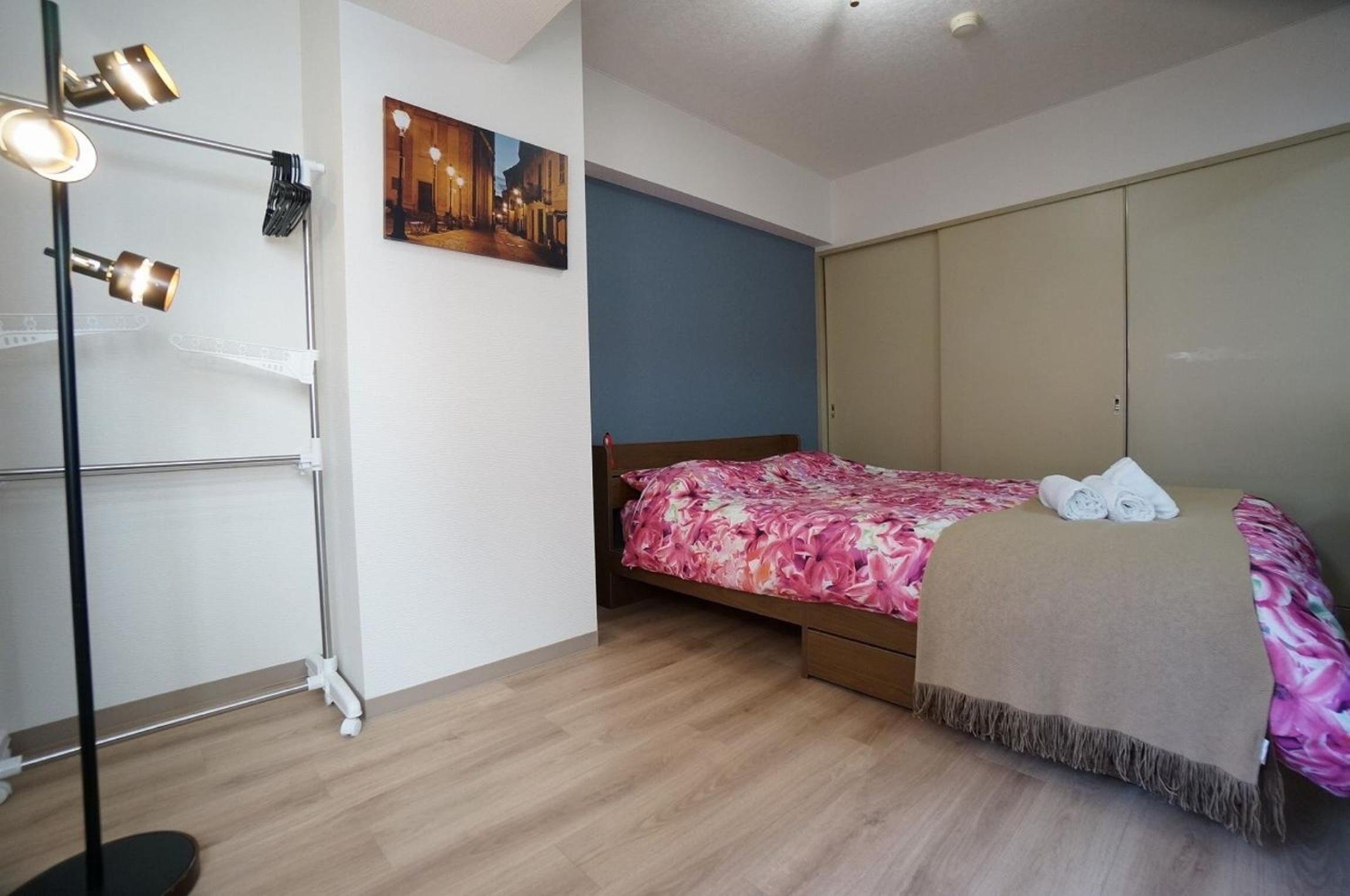 One-Bedroom Apartment - Photo 7