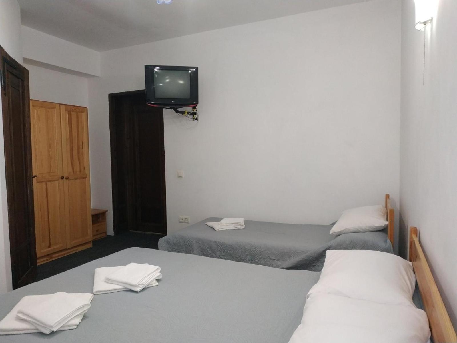Budget Triple Room photo 2