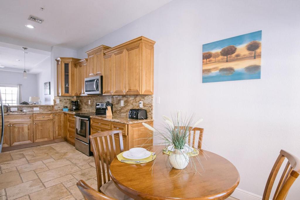 Three-Bedroom Apartment - Photo 24