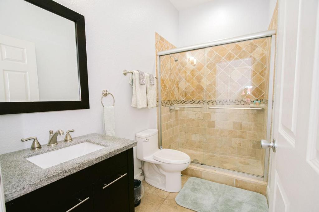 Three-Bedroom Apartment - Photo 17