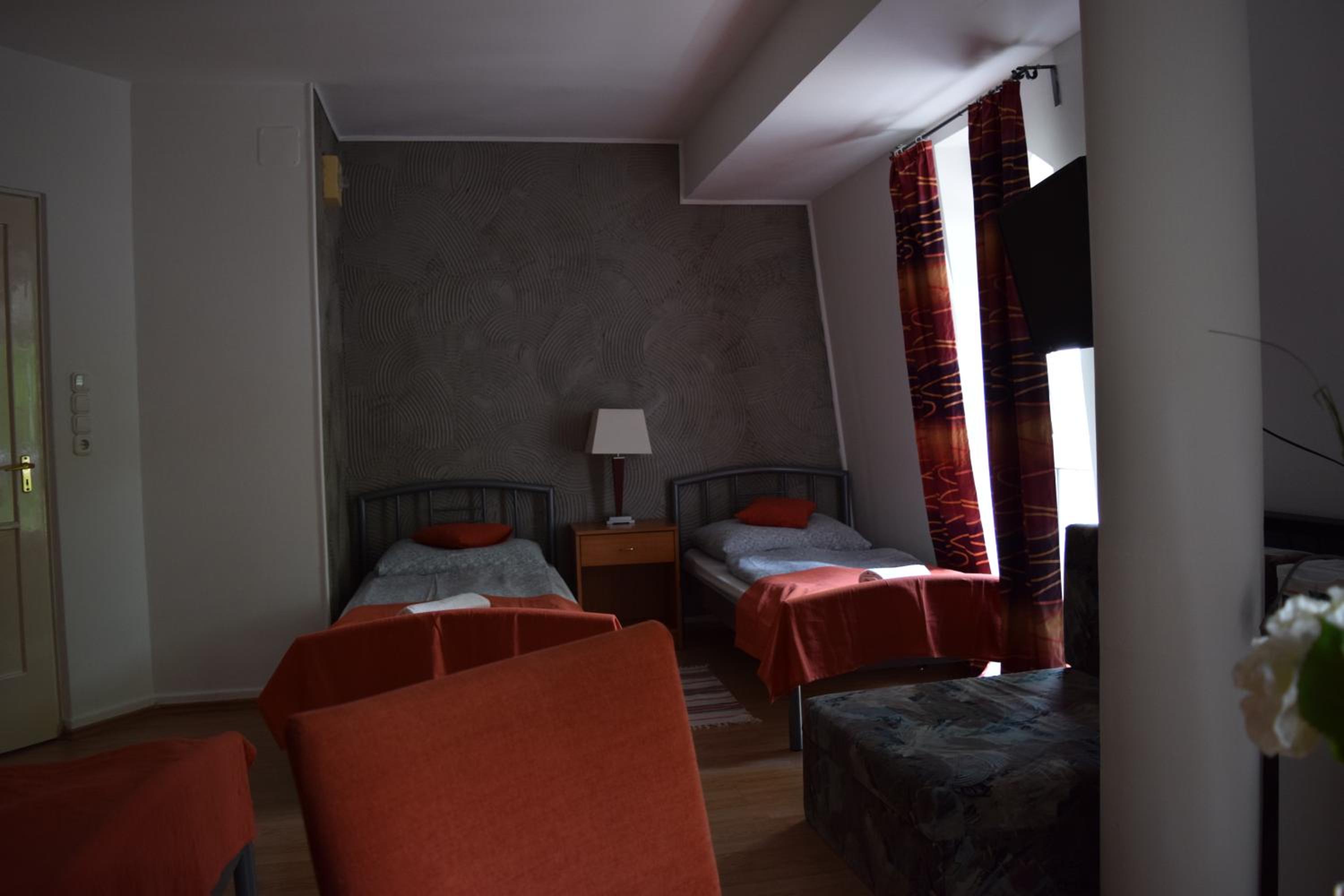Quadruple Room - Photo 6
