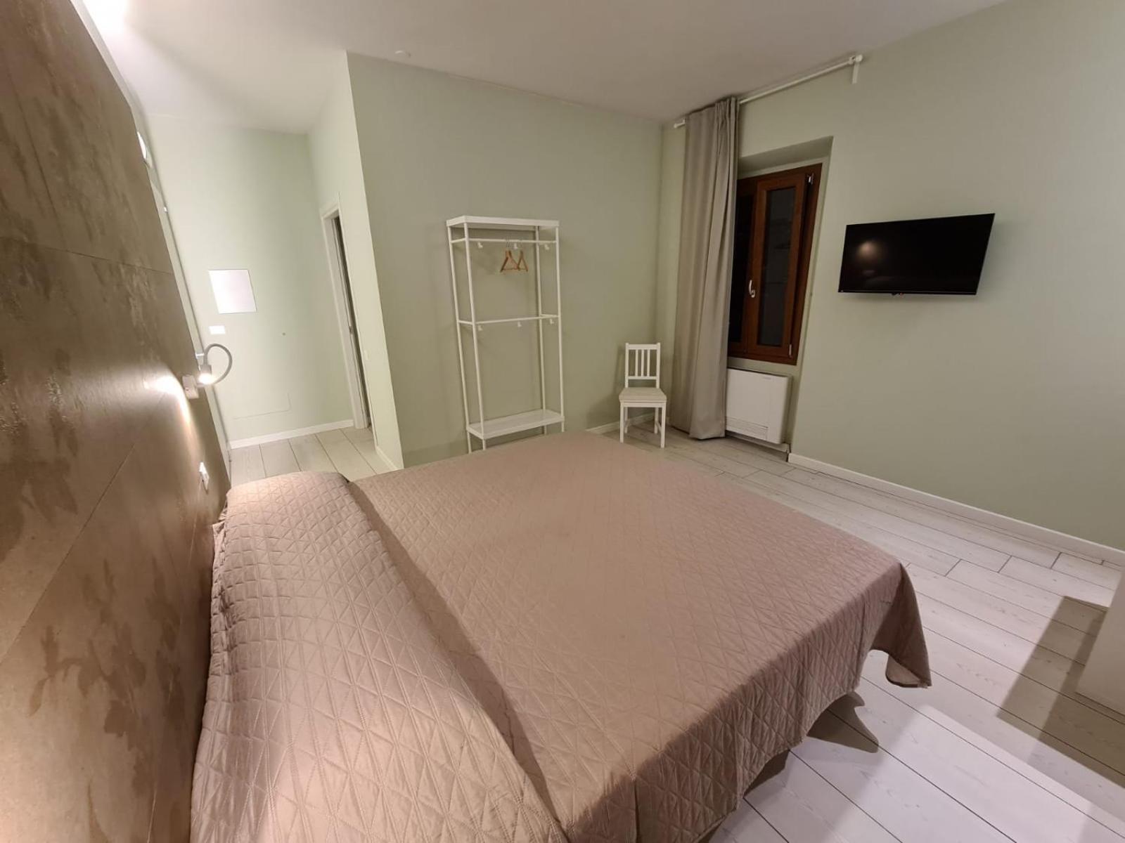 Double Room with Private Bathroom photo 1