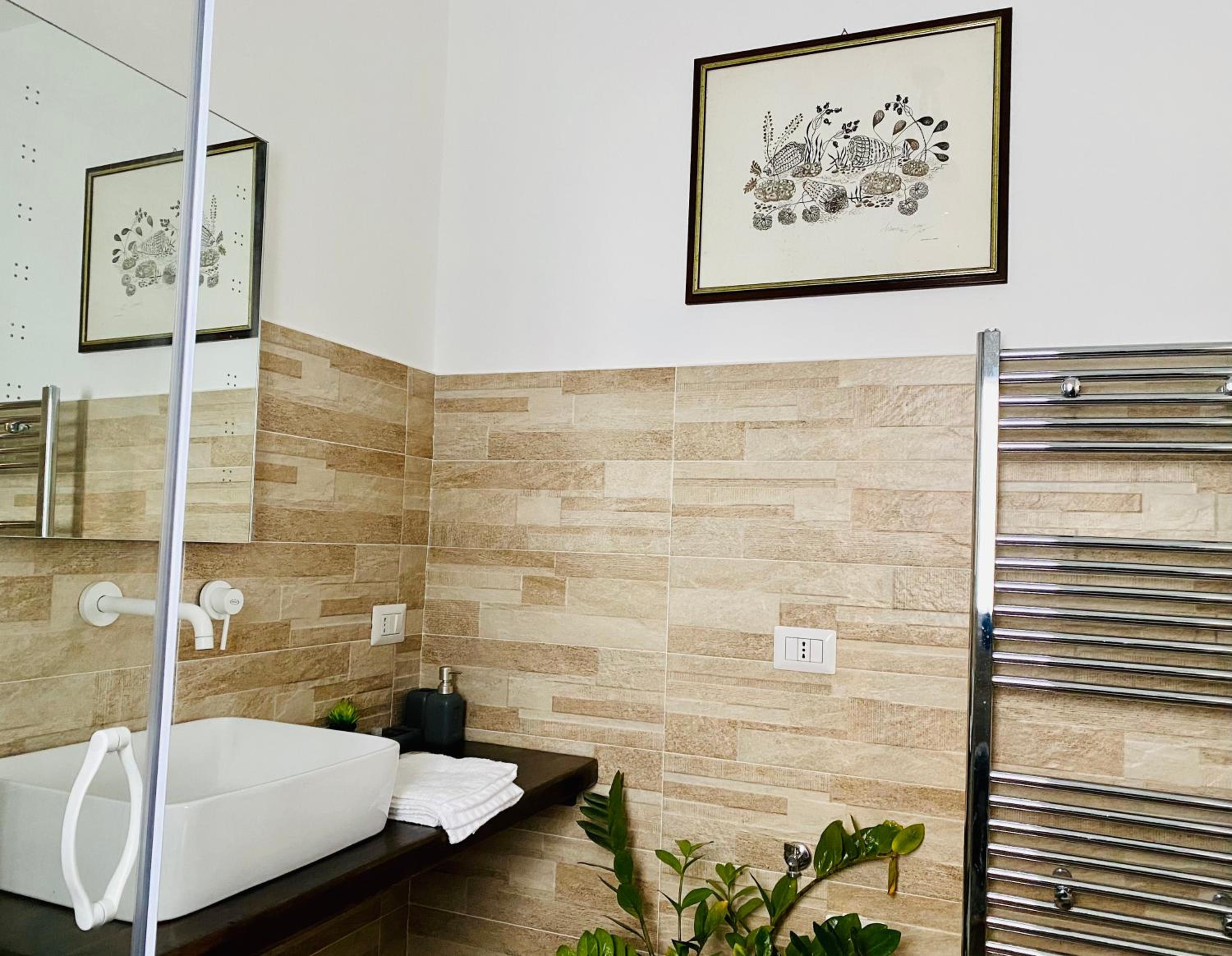 Standard Double Room - Photo 5