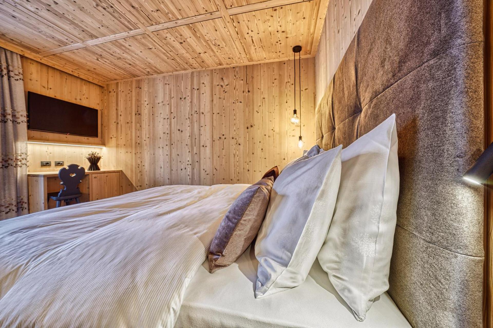 Double Room - Photo 6