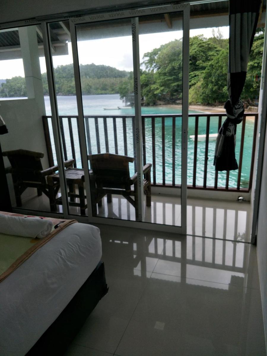 Double or Twin Room with Sea View photo 3