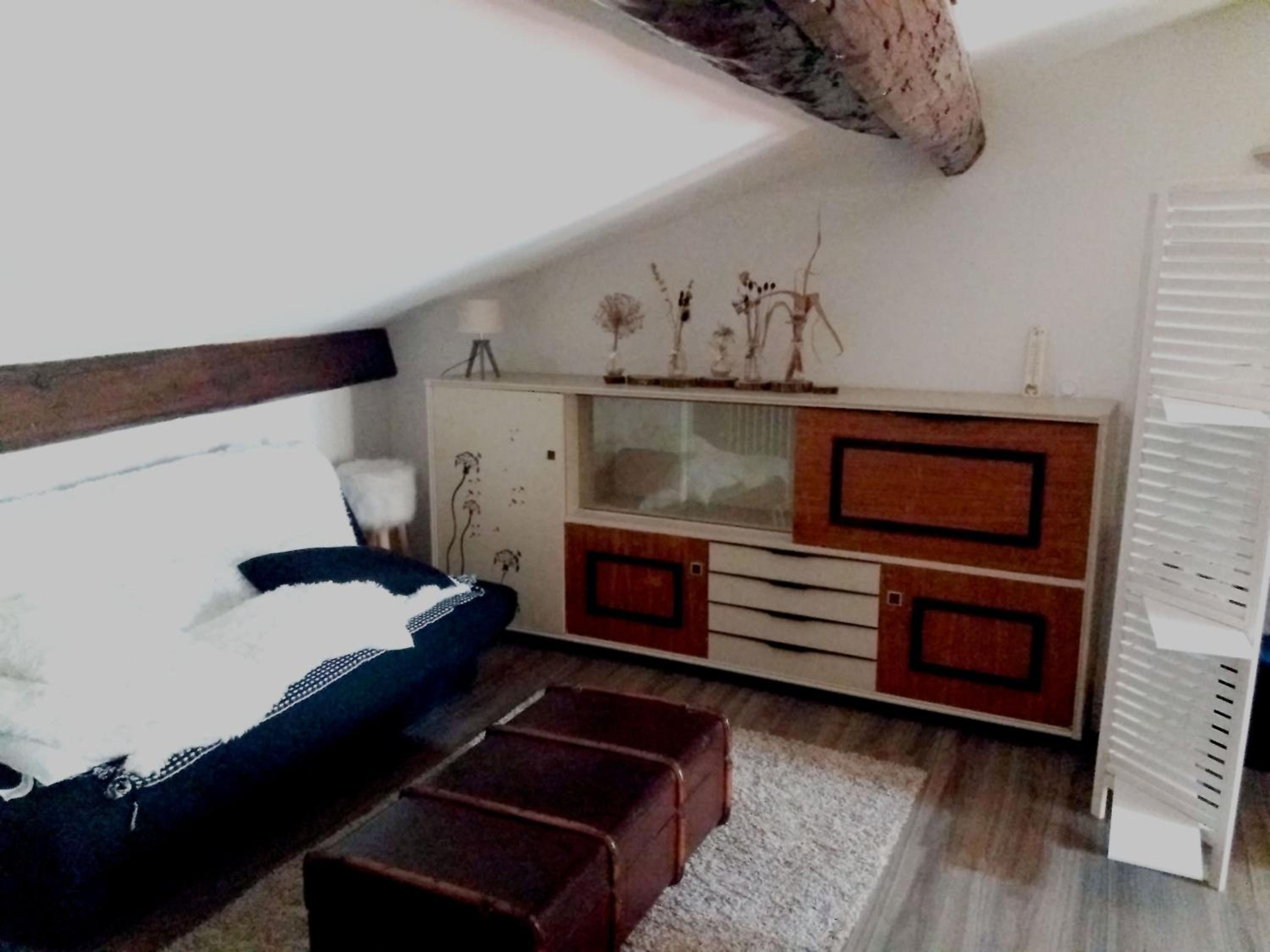 Double Room with Extra Bed photo 2