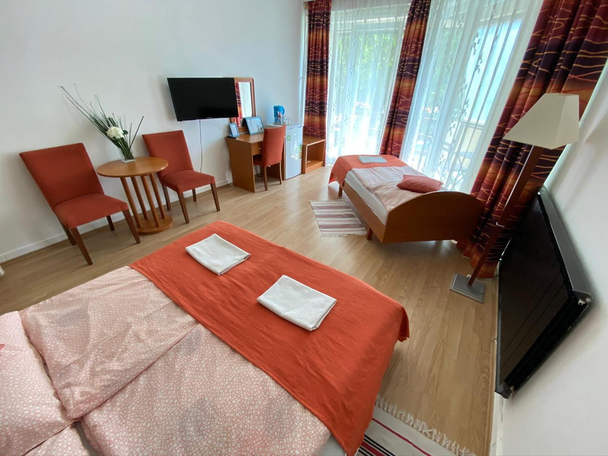 Triple Room - Photo 2