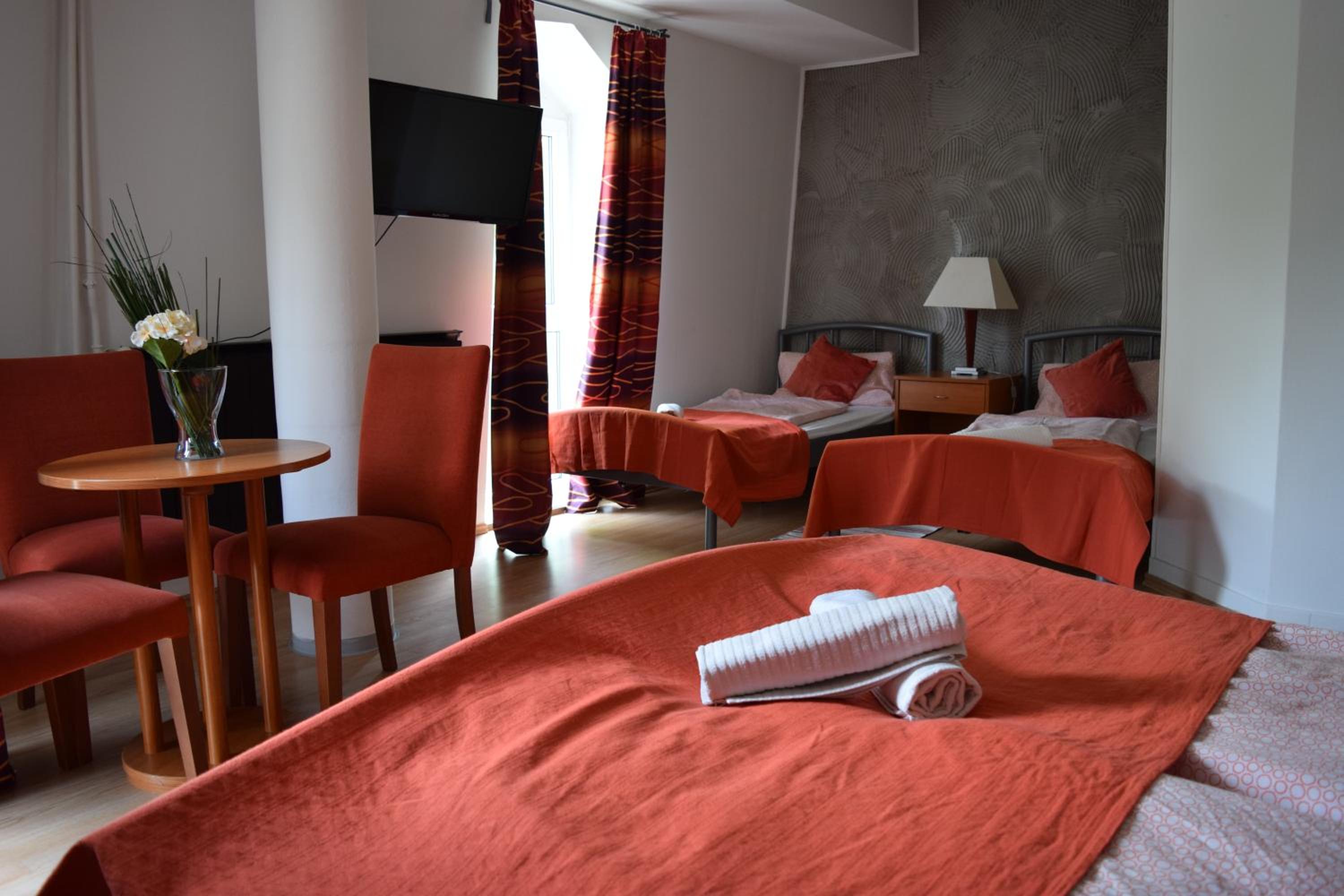 Quadruple Room - Photo 1