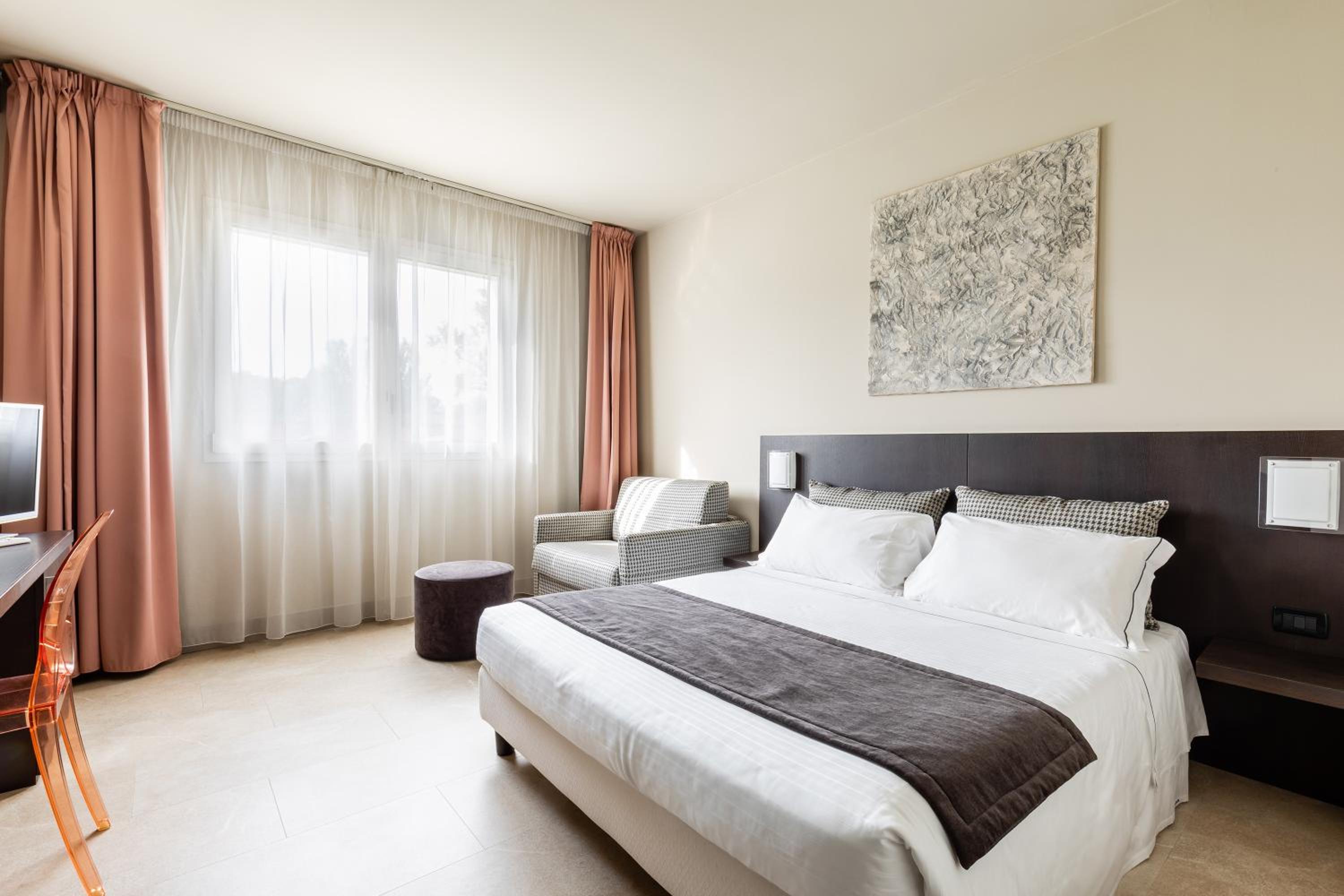 Superior Double Room - Photo 1