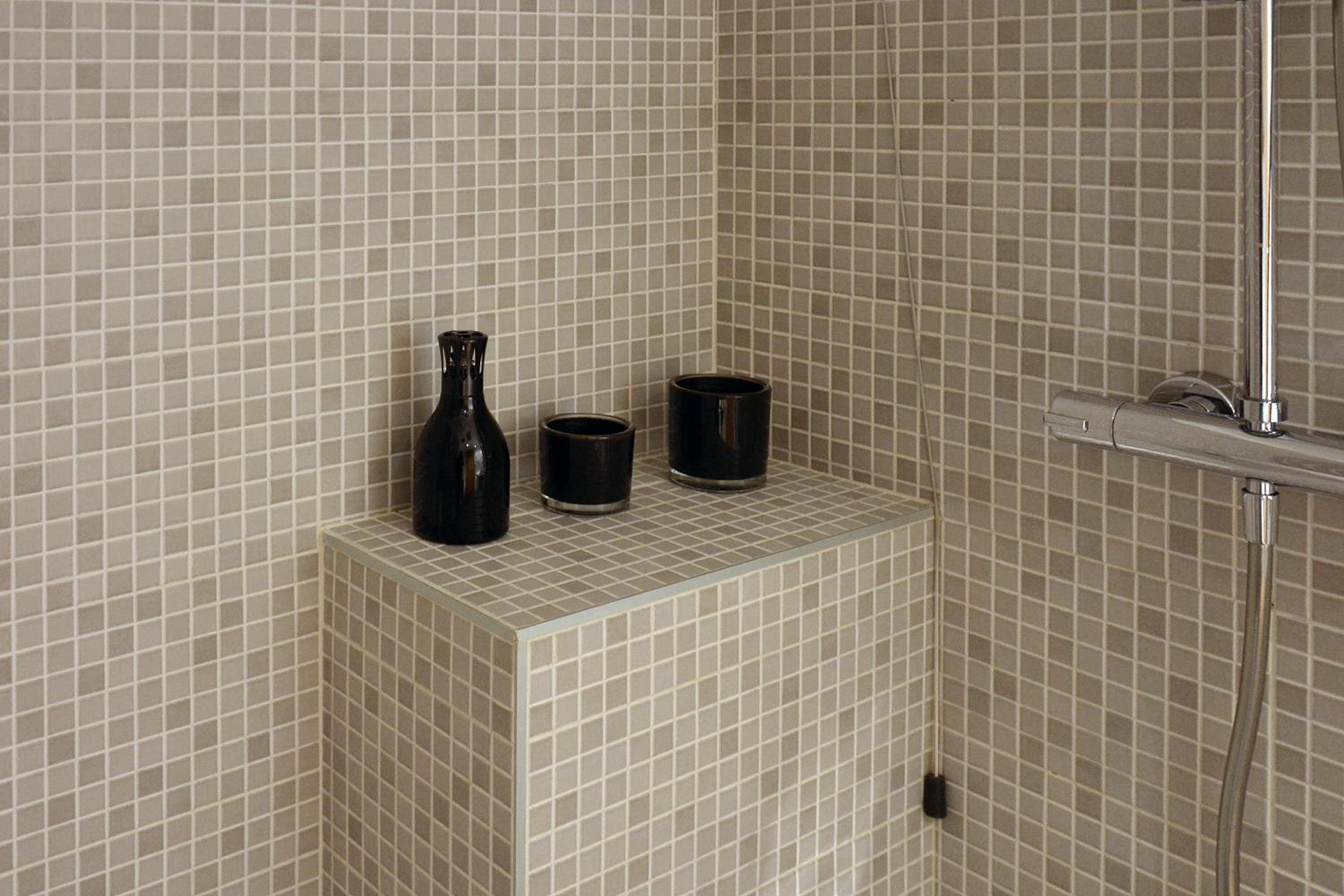 Standard Suite - Photo 2