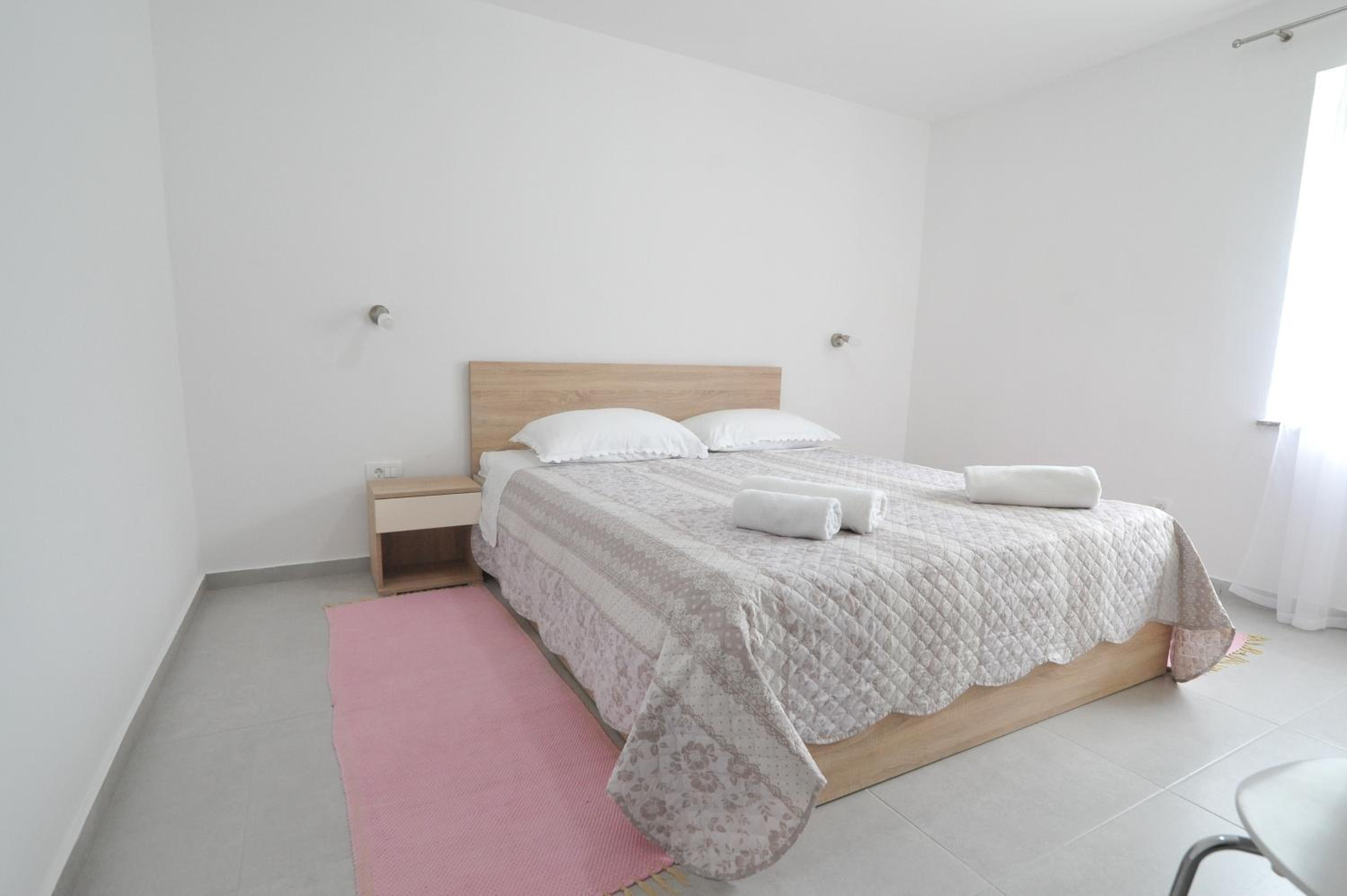 Apartment - Ground Floor photo 3
