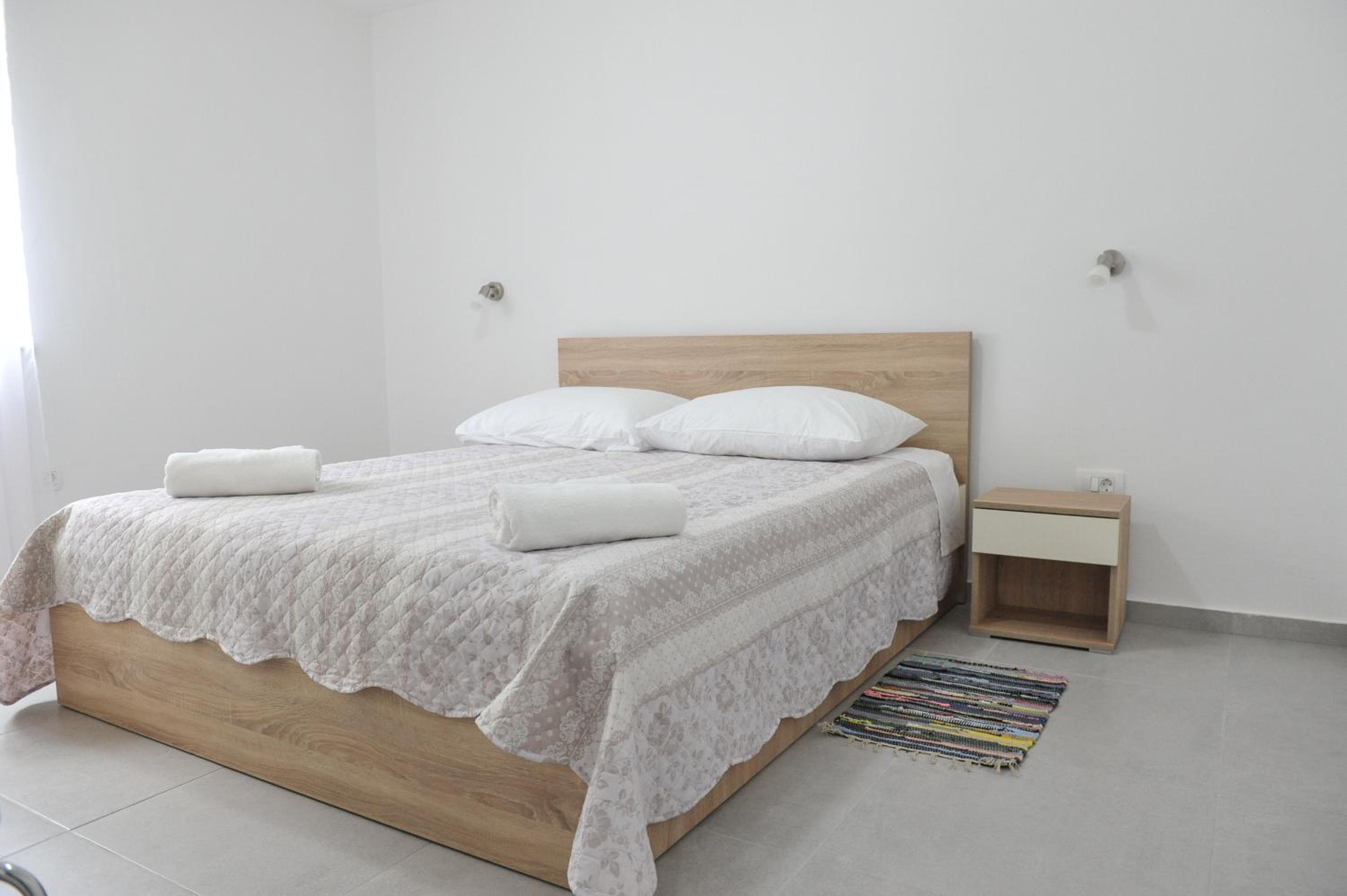 Apartment - Ground Floor photo 3