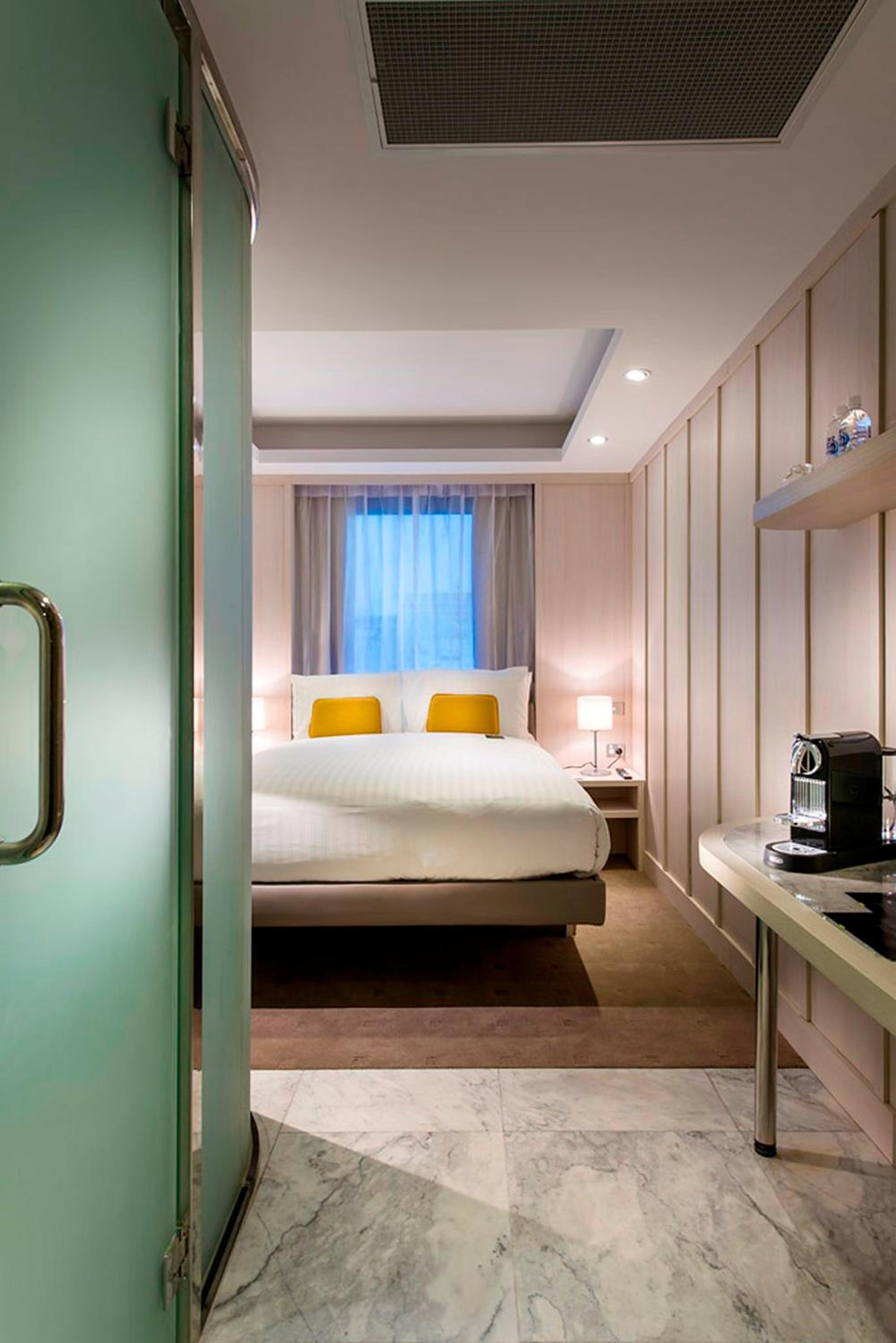 Superior Cabin Room photo 3