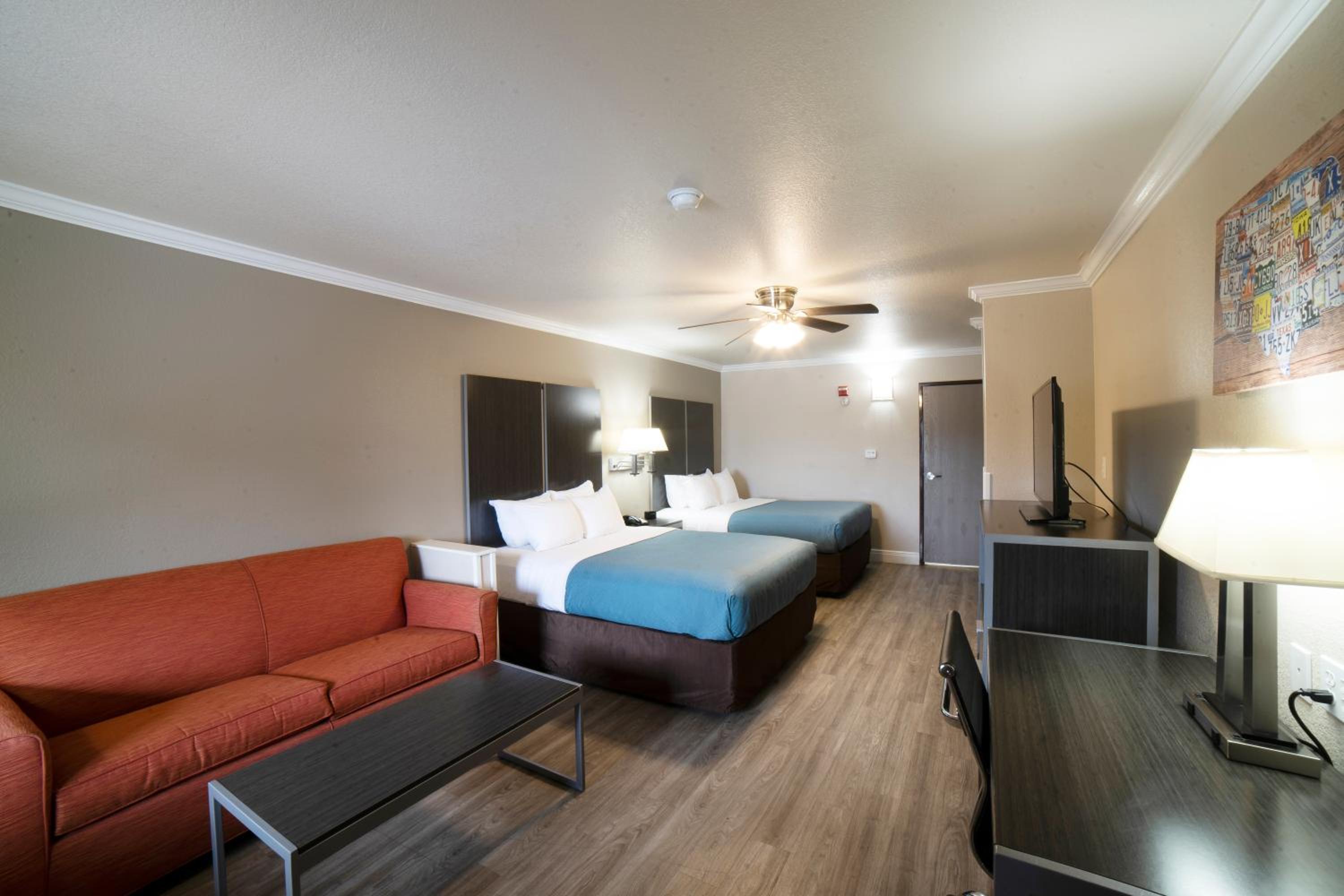 Suite with Two Queen Beds - Accessible/Non-Smoking - Photo 1