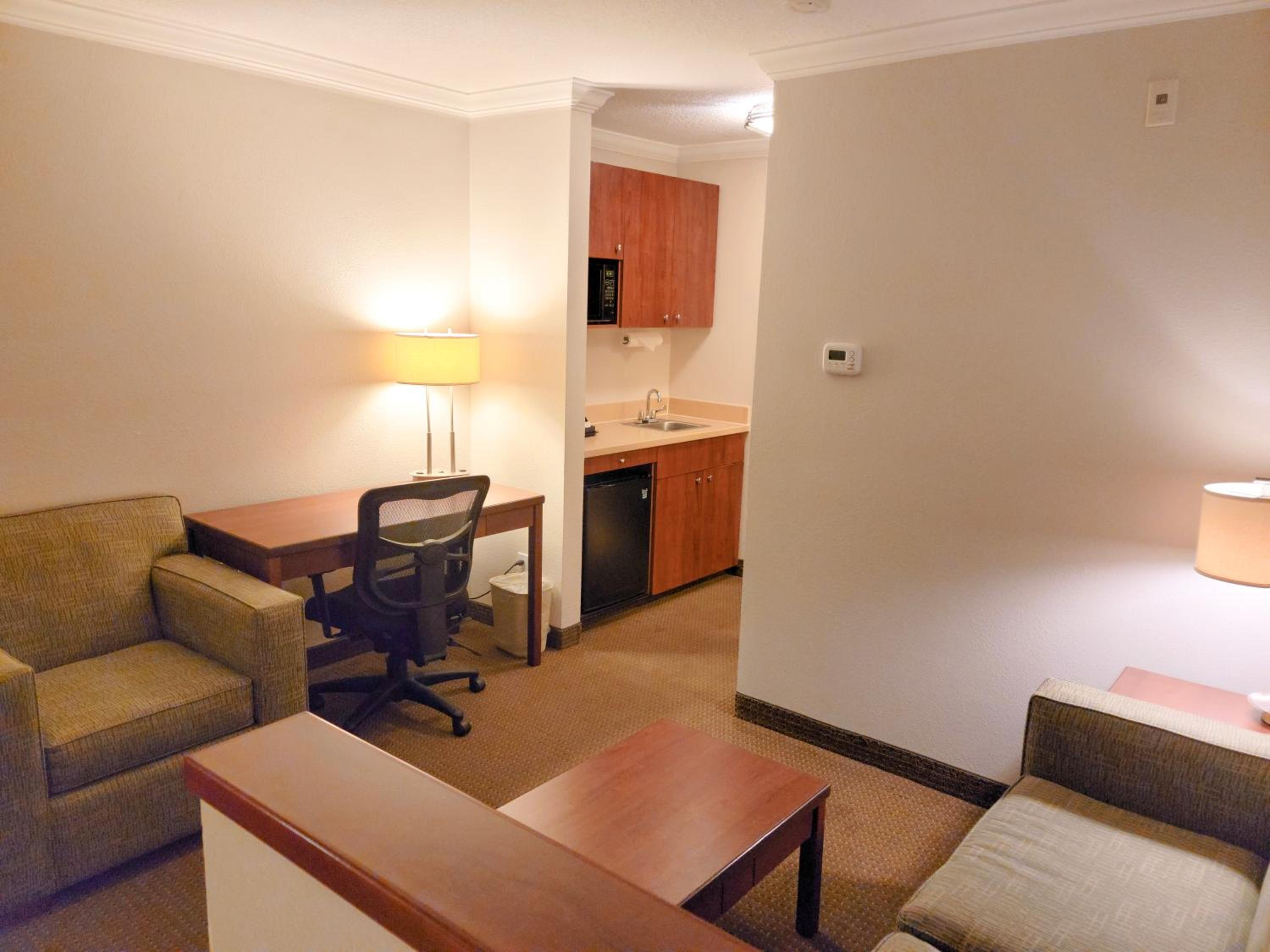 King Suite - Photo 5