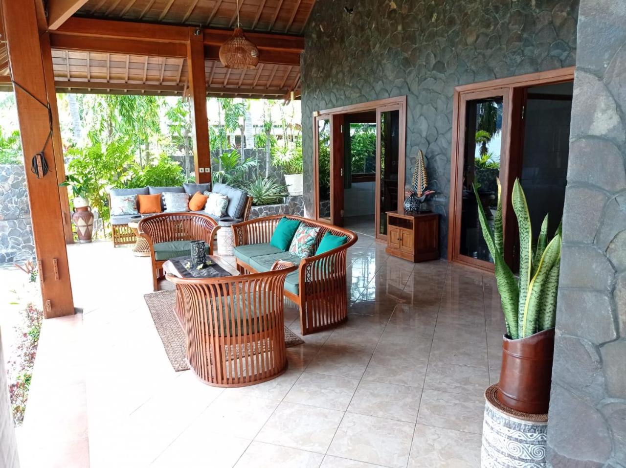 Villa - Beach Front photo 3